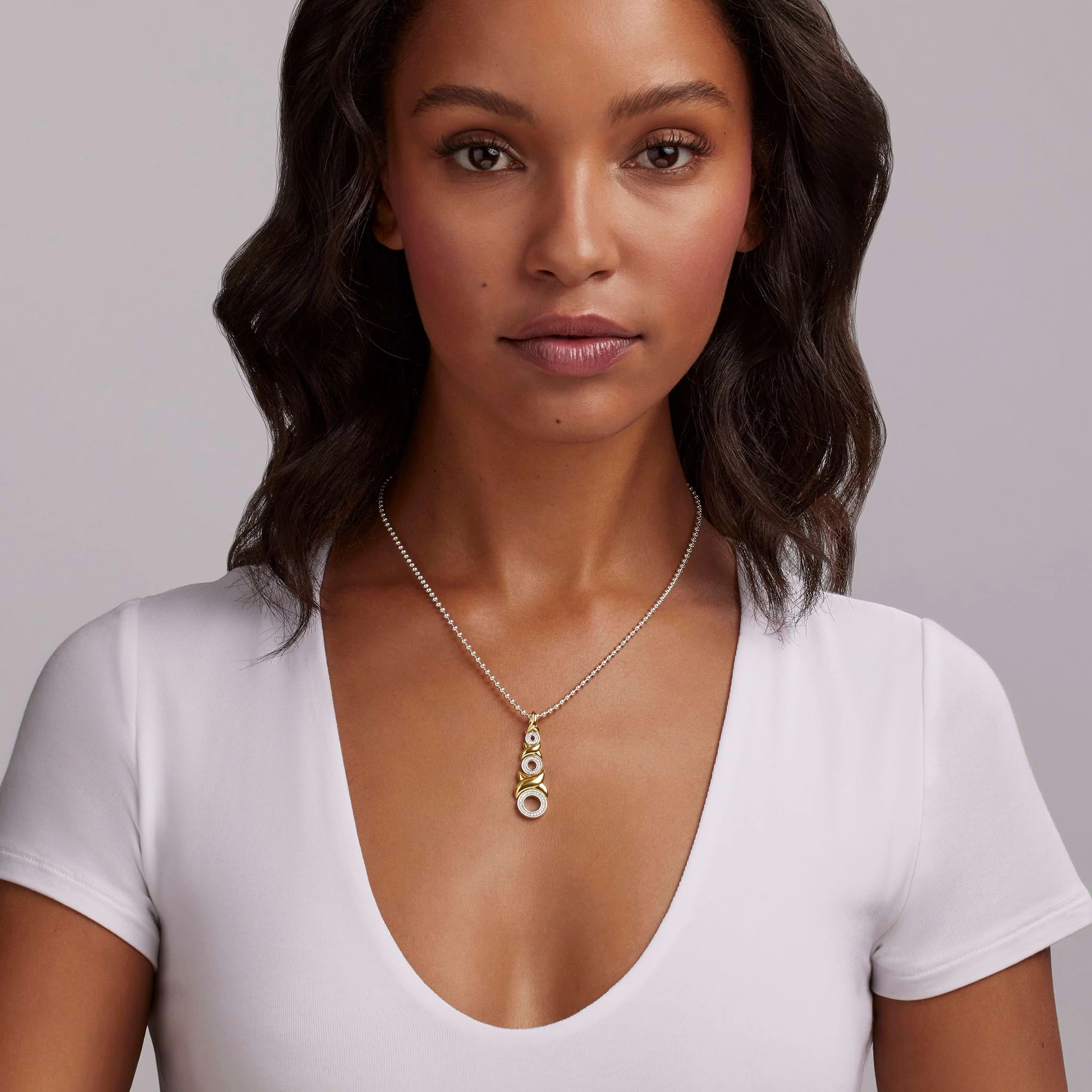 Embrace 18K Gold XO Diamond Necklace