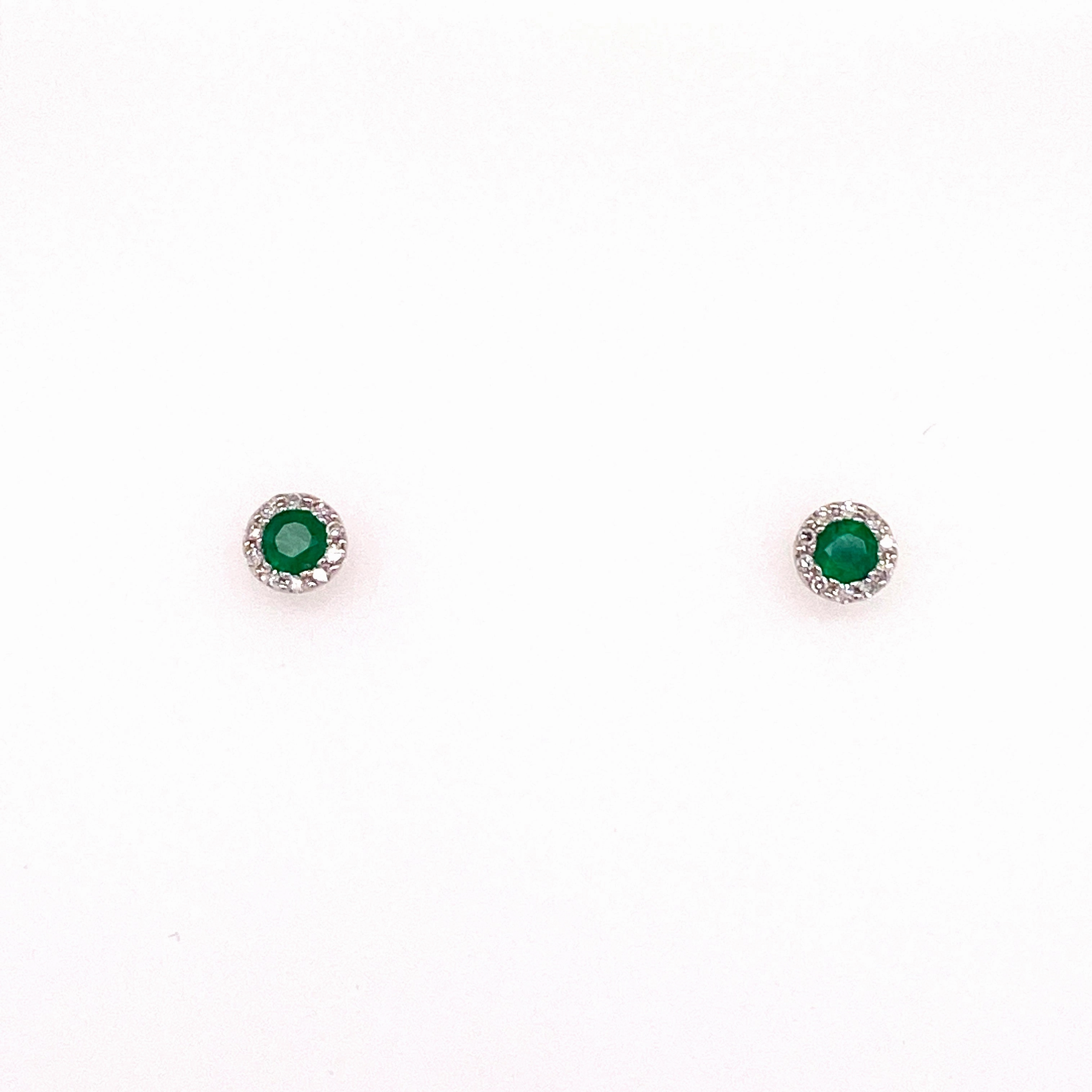 emerald stud earrings