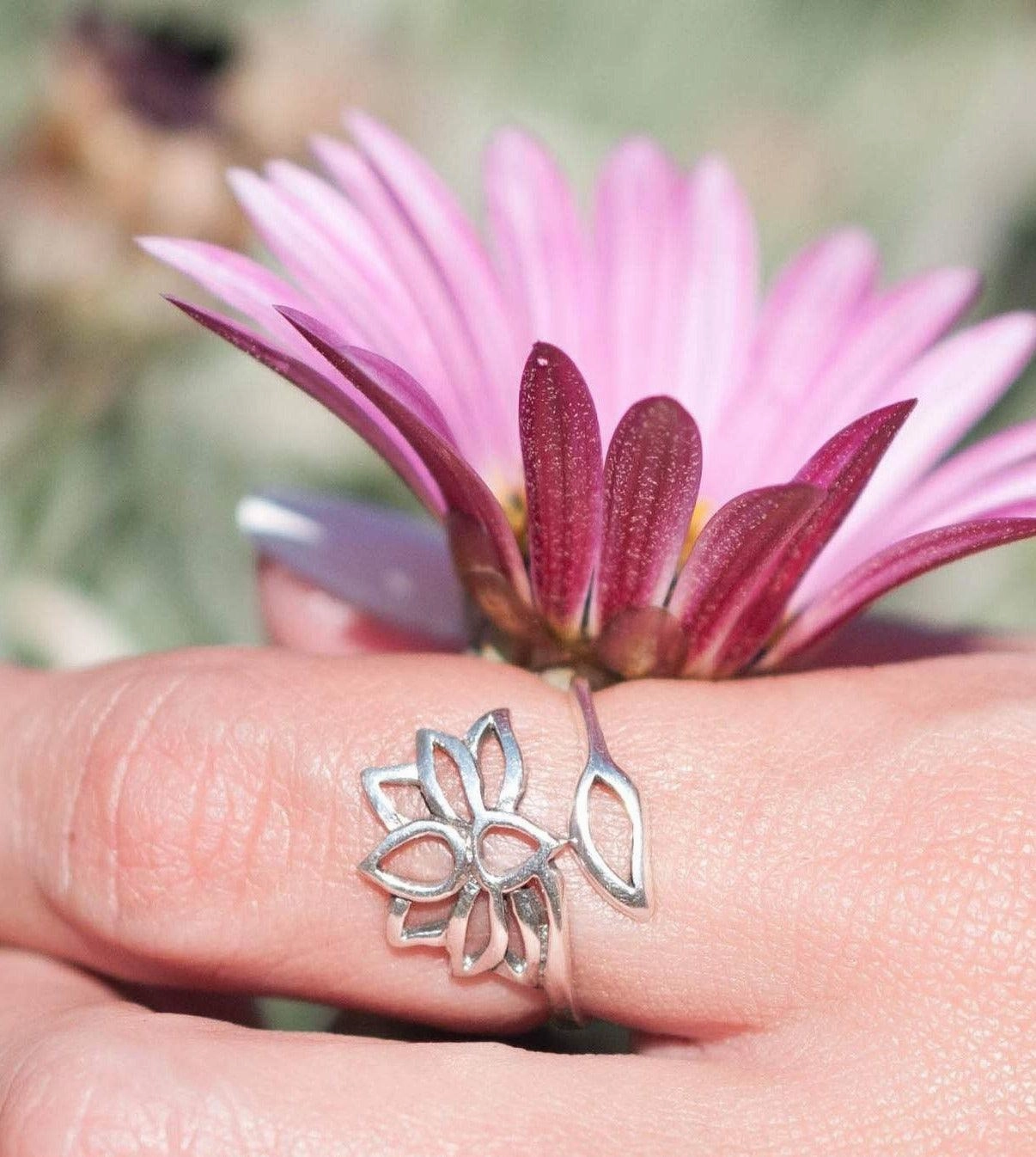 Empty Lotus Flower Ring ~ Sterling Silver 925 ~MR112