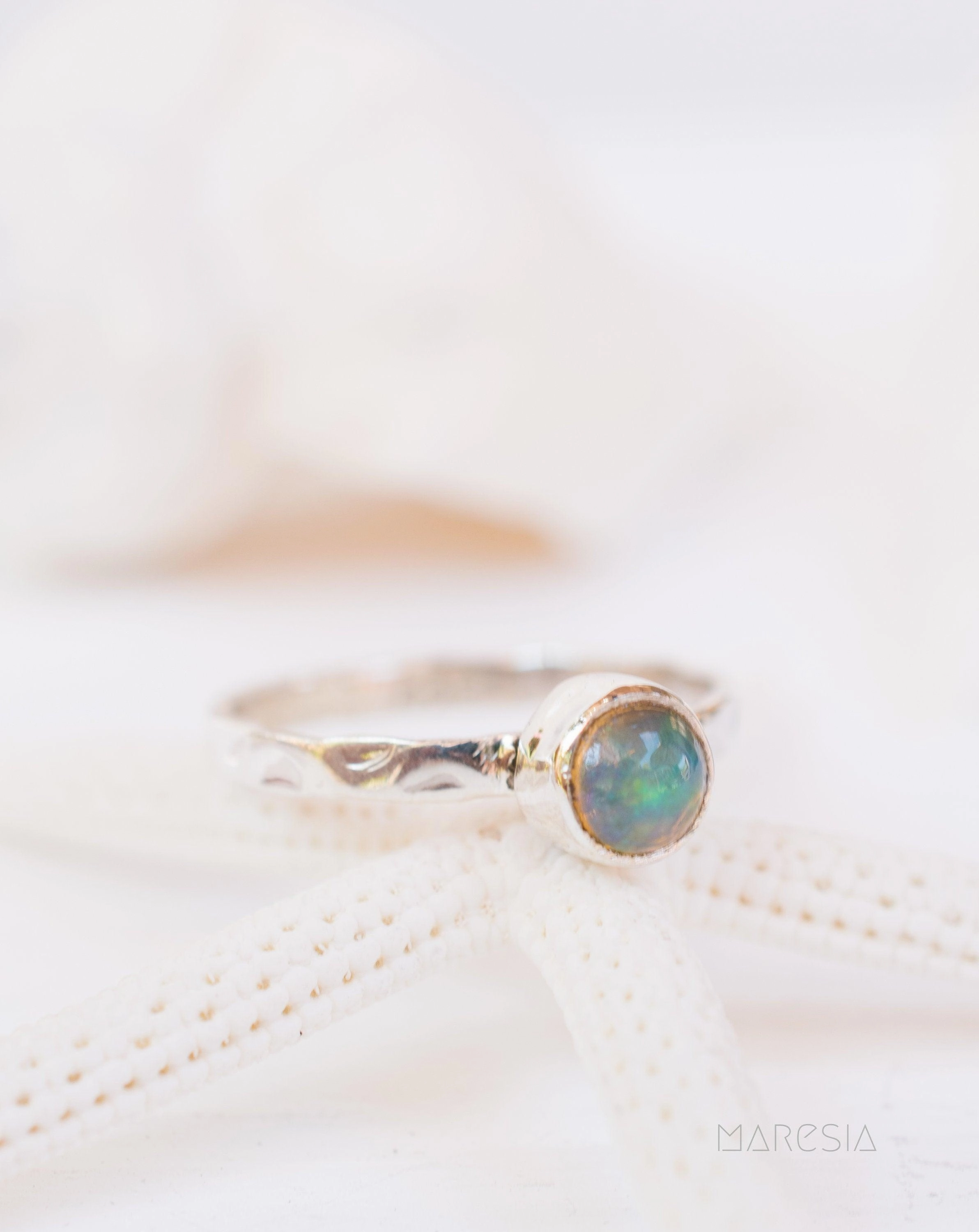 Ethiopian Opal Ring ~ Sterling Silver 925 ~ MR209