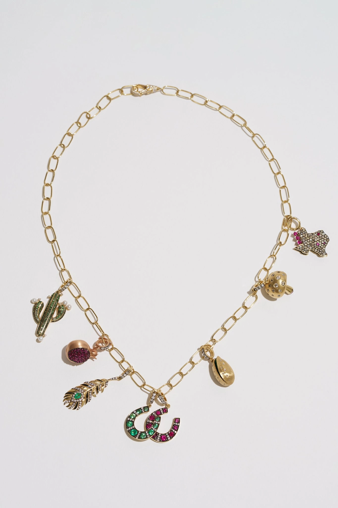 Festok - Pistache Pendant, Yellow Gold