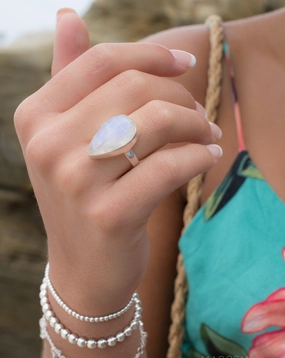 Floripa Moonstone Ring ~ Sterling Silver 925 ~ MR247