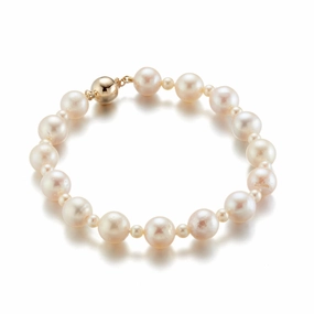 Gold Akoya Pearl Bracelet