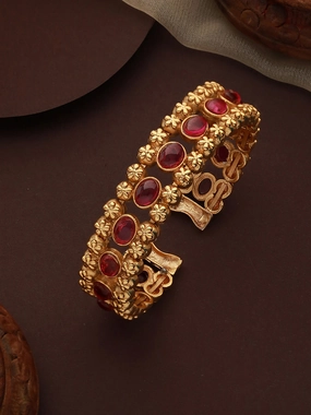 Gold-Toned & Pink Handcrafted Gold-Plated Bangle-Style Bracelet