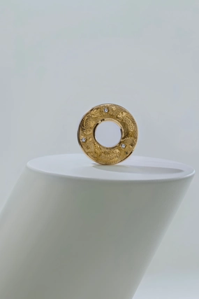 Hag Stone - Plump Mini, Yellow Gold