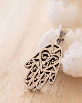 Hamsa Pendant ~ Sterling Silver ~ SMP054