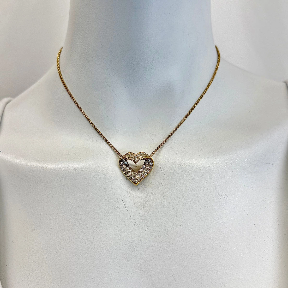 Harco 18K Gold Heart Pendant Diamond Necklace