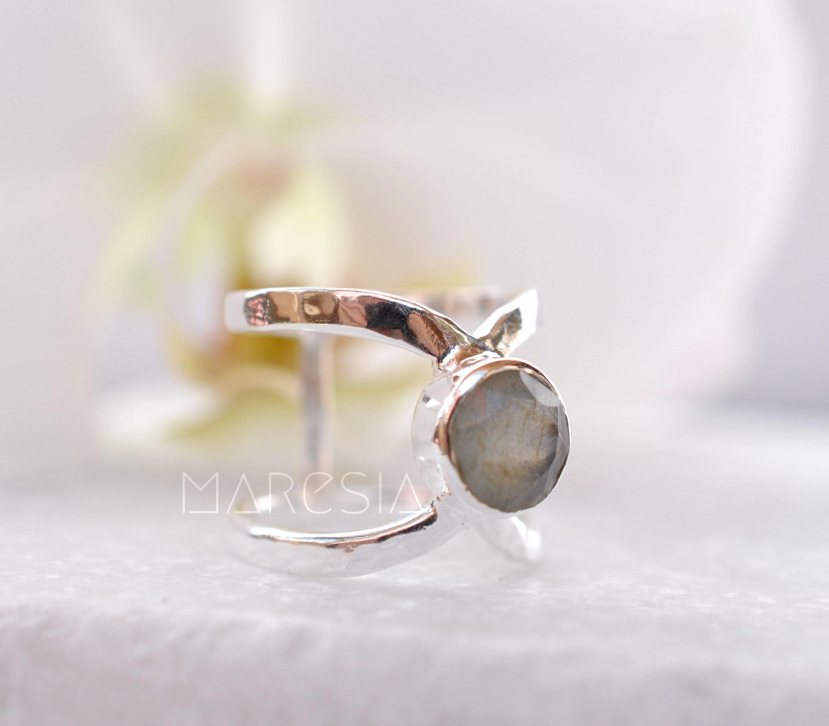 Honolulu Double Band Ring ~Rainbow Labradorite ~ Sterling Silver 925 ~  MR004