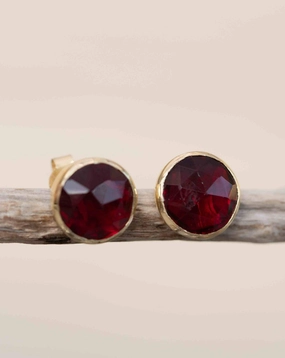 Jamy Earrings ~ Garnet hydro ~ 18k Gold Plated ~ ME181