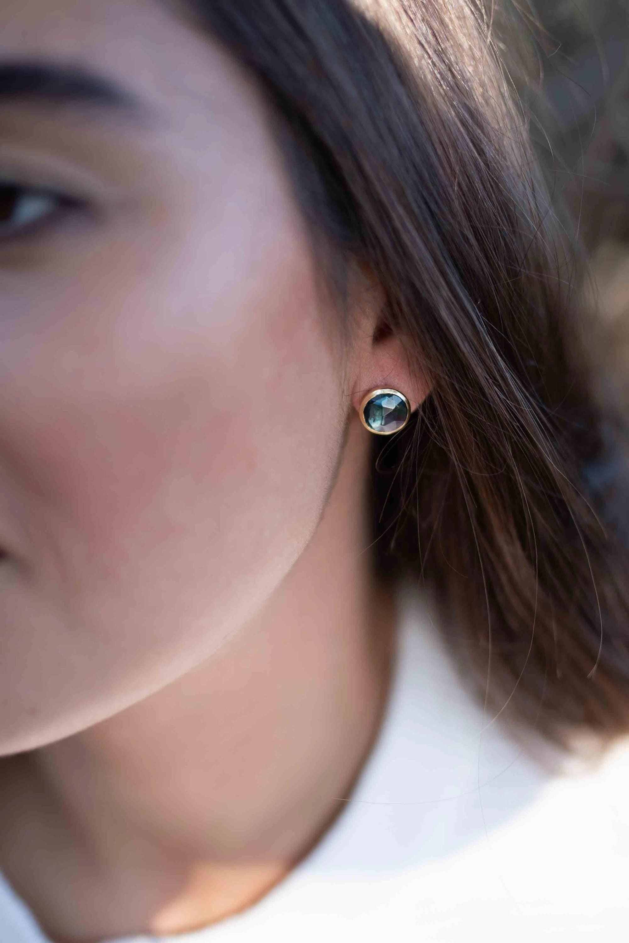 Jamy Earrings ~ Iolite hydro ~ 18k Gold Plated ~ ME183