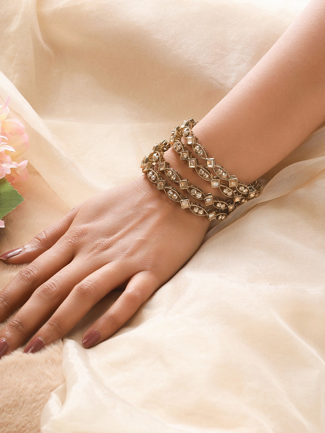 Jazz And Sizzle Set Of 4 Gold-Plated Pearl & Kundan Studded Bangles