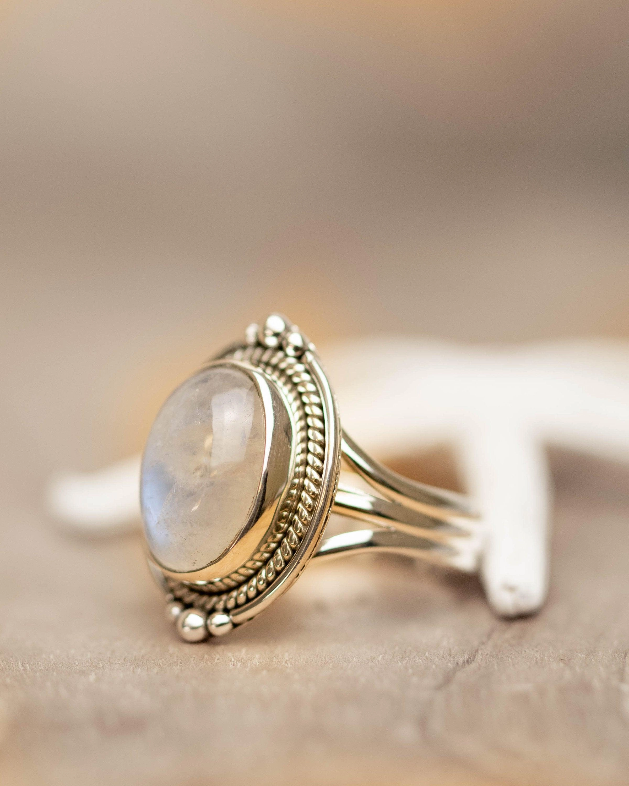 Karen Moonstone Ring ~ Sterling Silver 925 ~ MR263