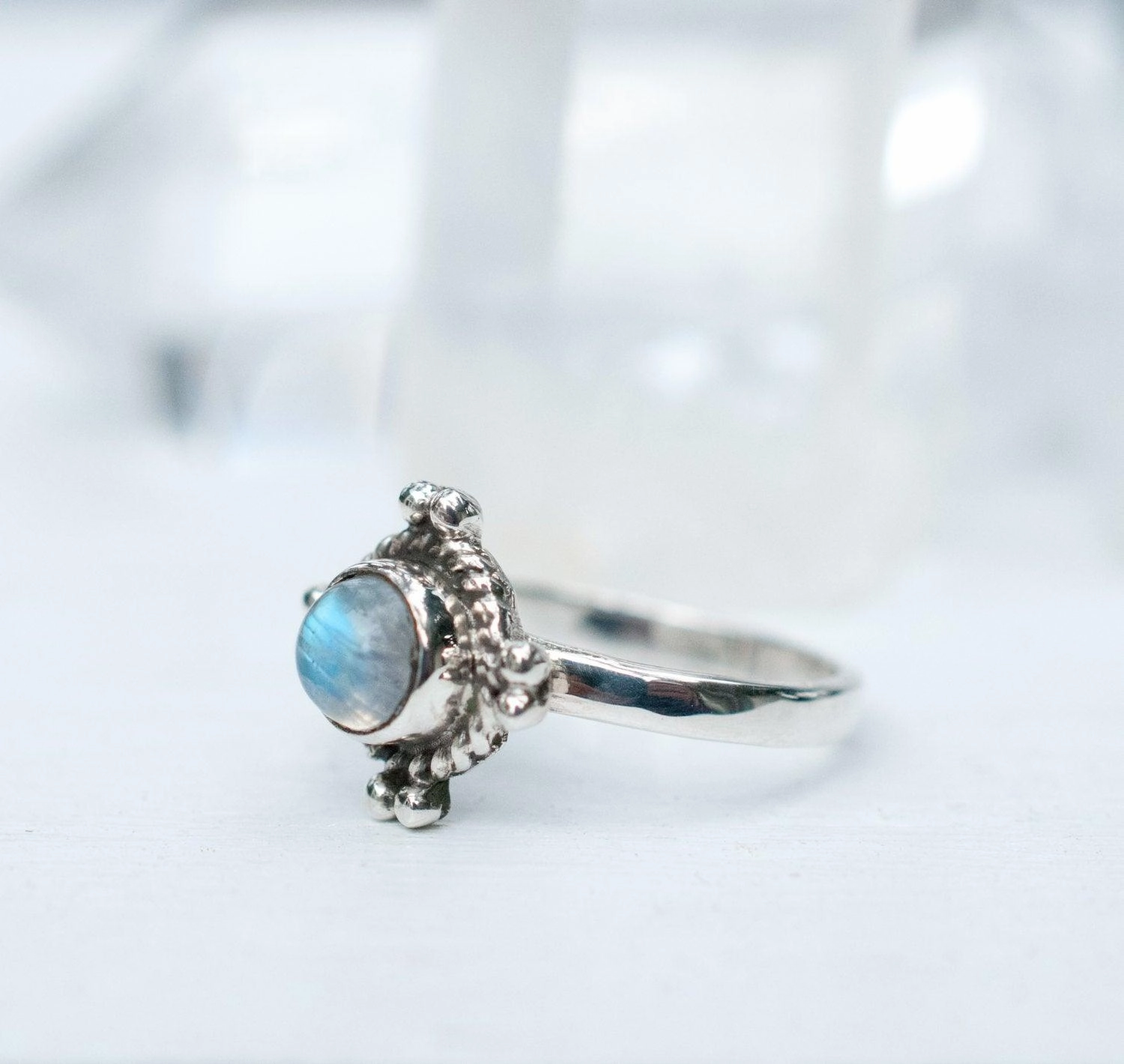 Kauai Ring ~ Moonstone  Sterling Silver 925  ~ MR011