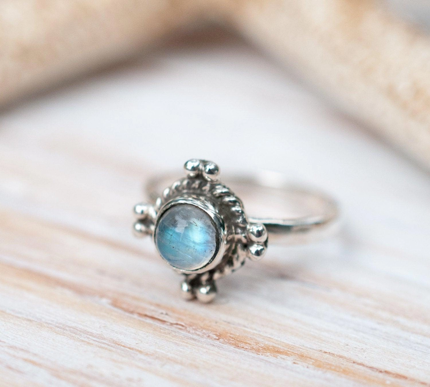 Kauai Ring ~ Moonstone  Sterling Silver 925  ~ MR011
