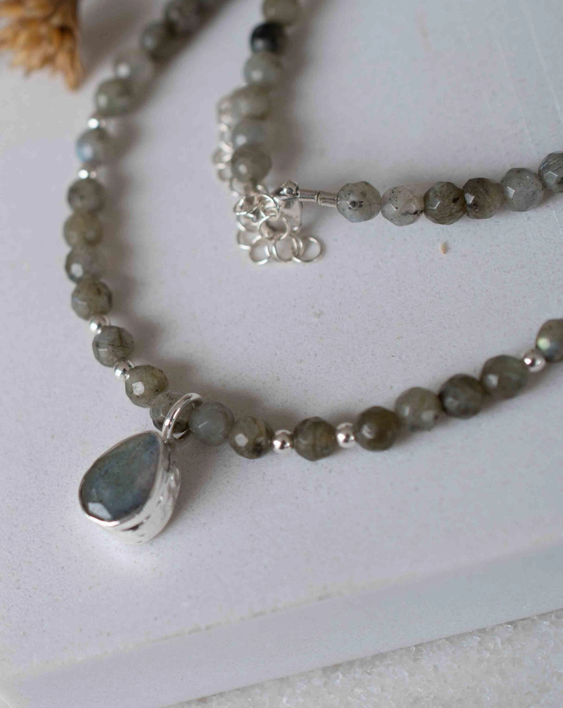 Labradorite Bead Necklace ~ Sterling Silver 925 ~ MN002