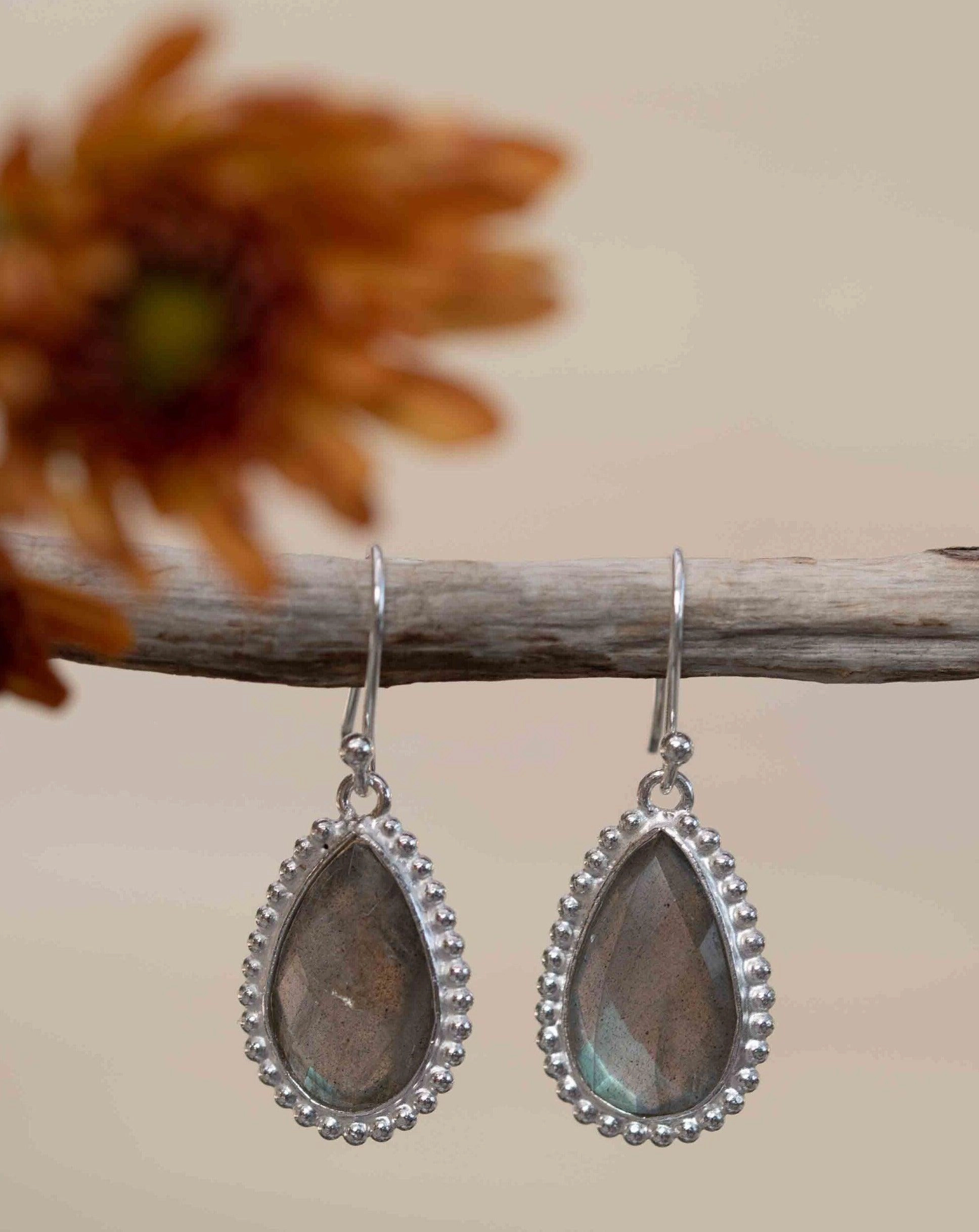 Labradorite Earrings ~ Sterling Silver 925 ~ ME197