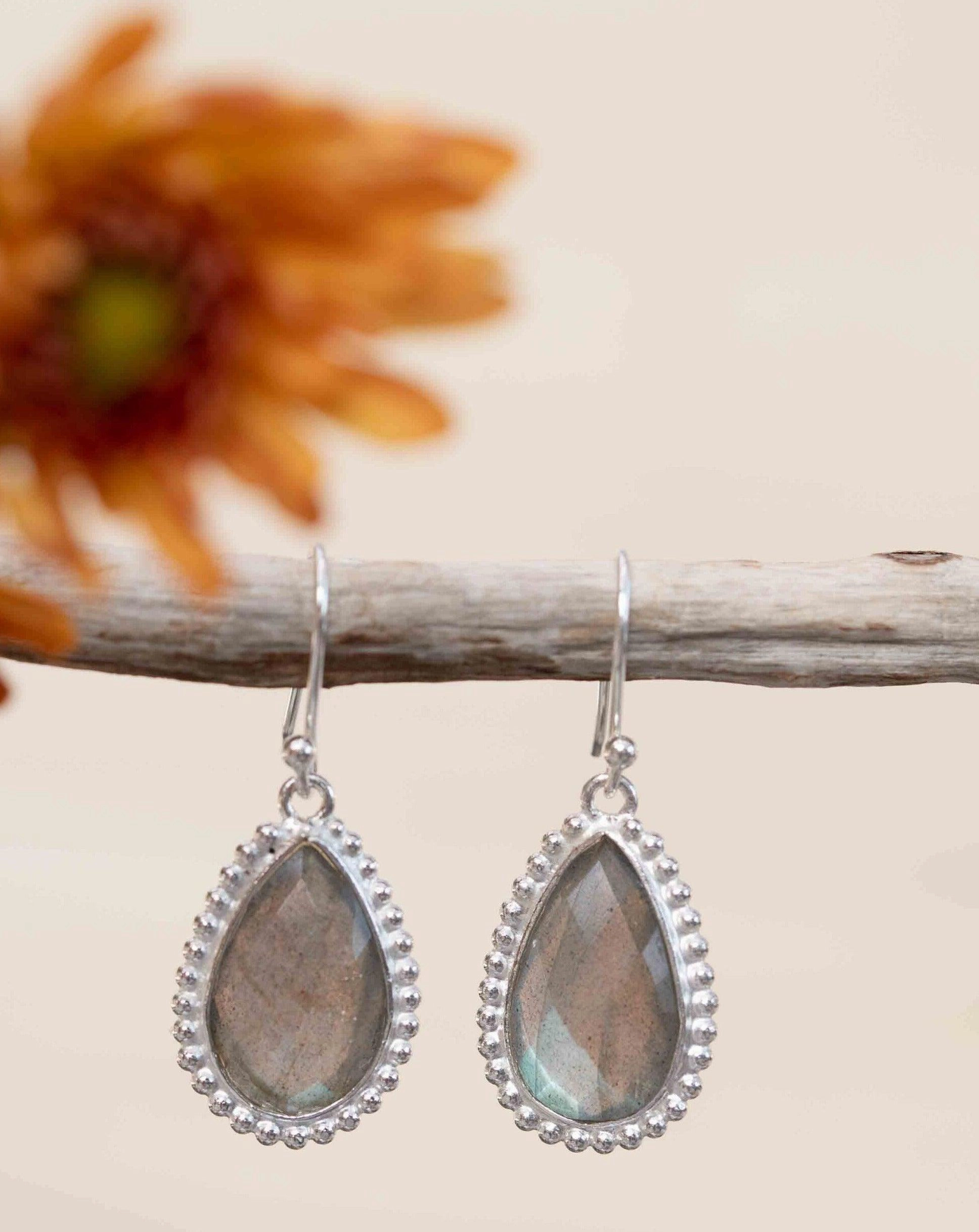 Labradorite Earrings ~ Sterling Silver 925 ~ ME197
