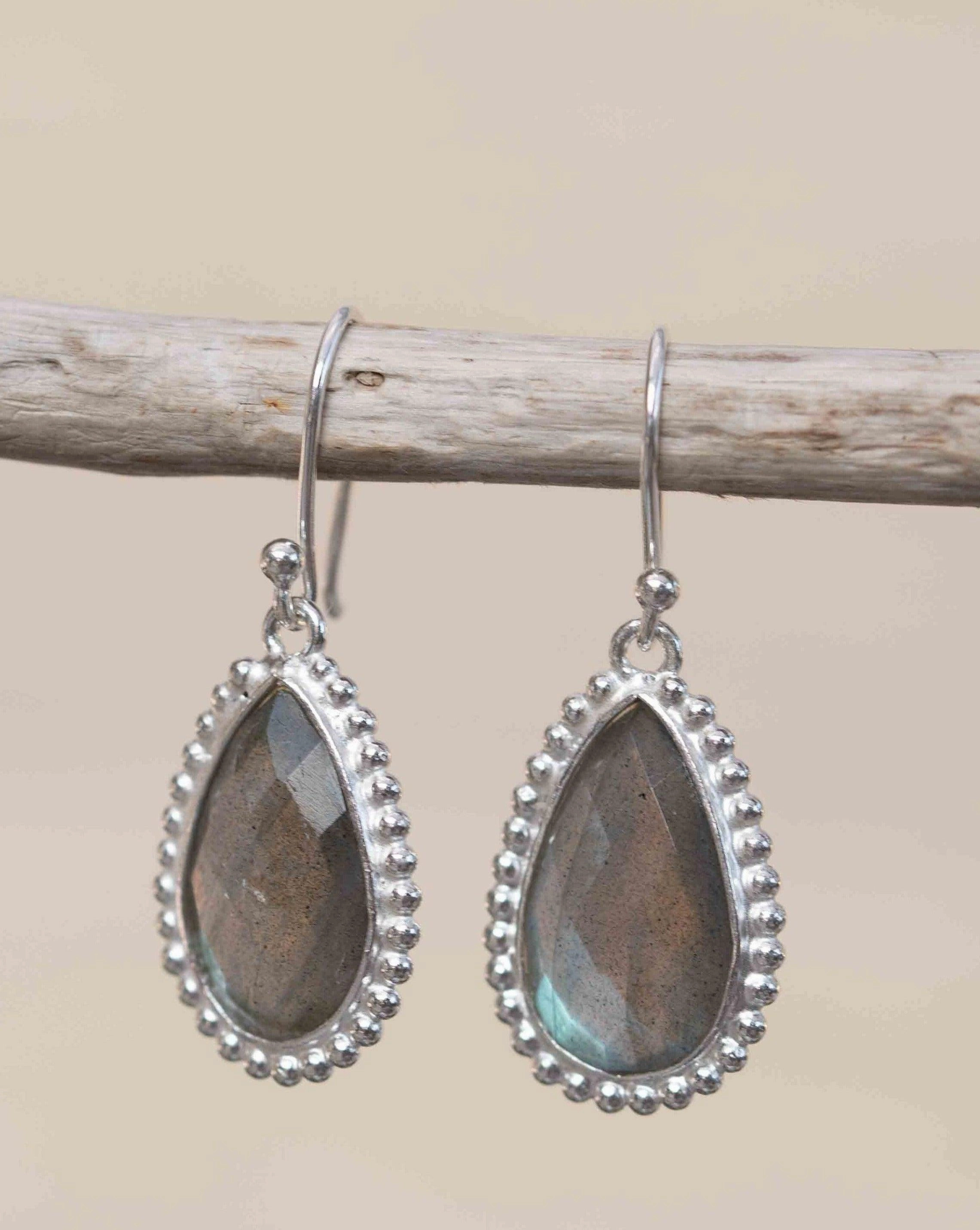 Labradorite Earrings ~ Sterling Silver 925 ~ ME197