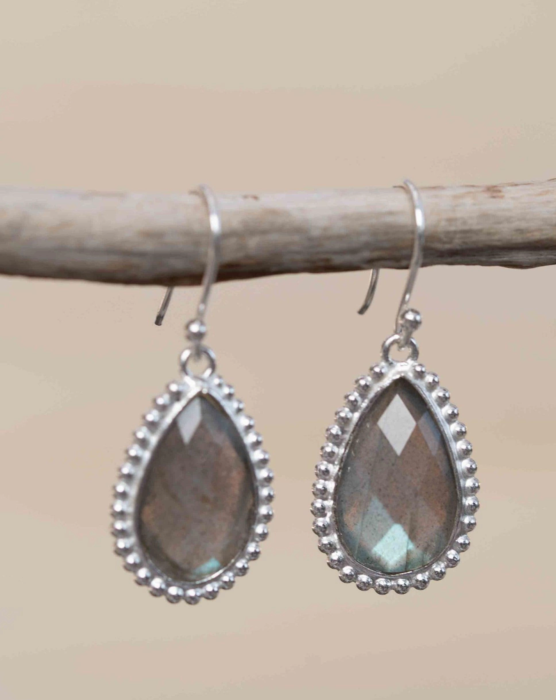 Labradorite Earrings ~ Sterling Silver 925 ~ ME197