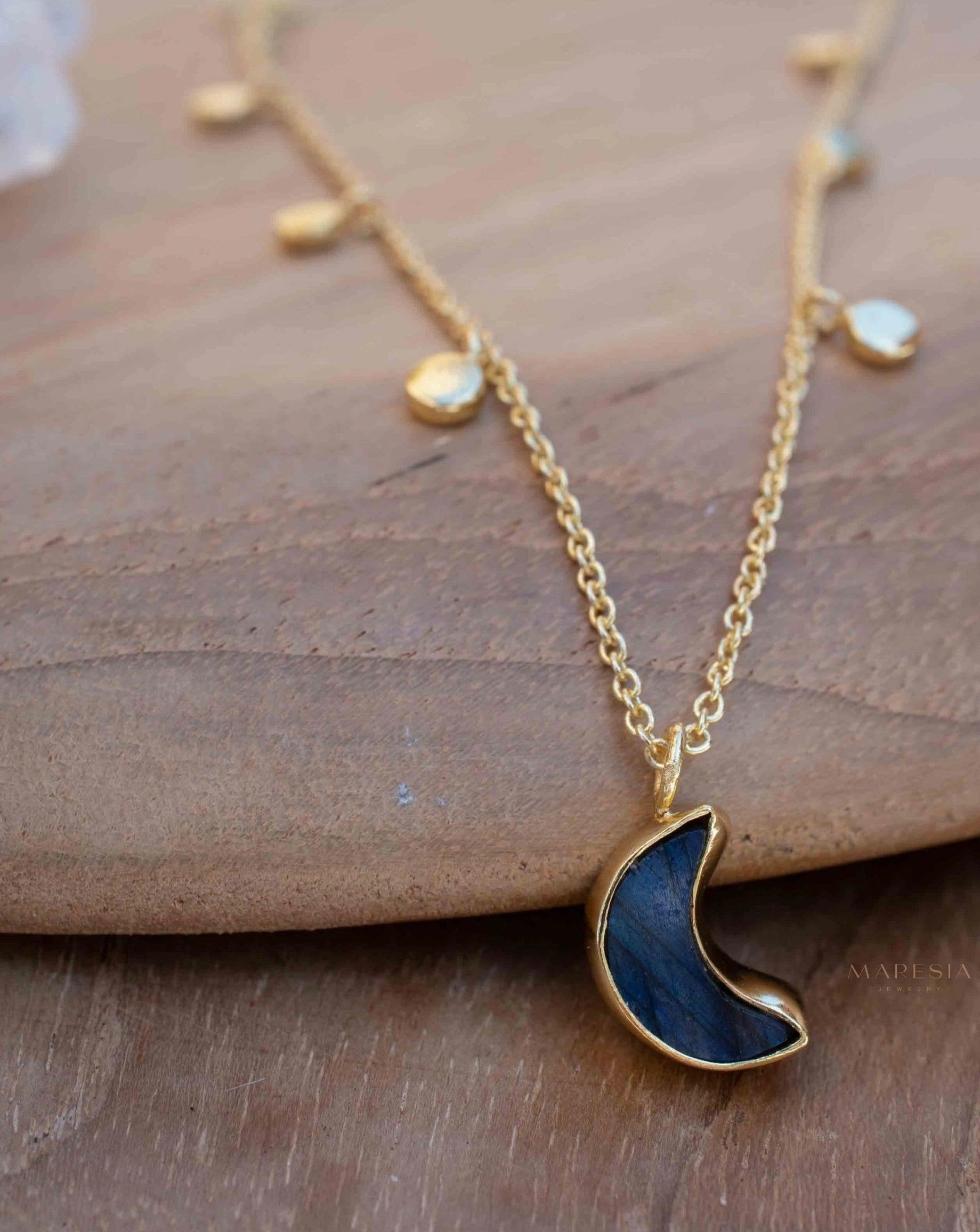 Labradorite Necklace ~ Gold Plated 18k ~ MN130