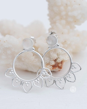 Labradorite or Moonstone Earrings ~ Sterling Silver 925  ~ ME156