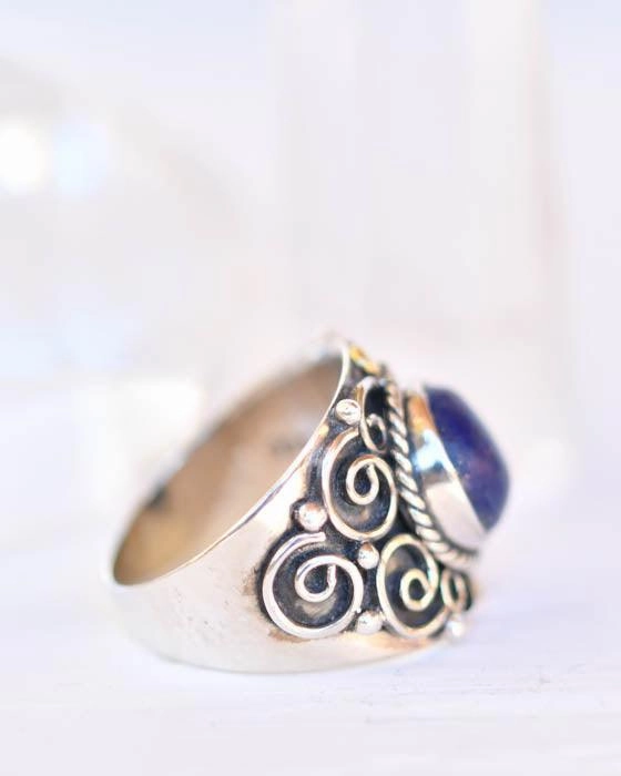 Lapis Lazuli Ring ~ Sterling Silver 925 ~ SMR151