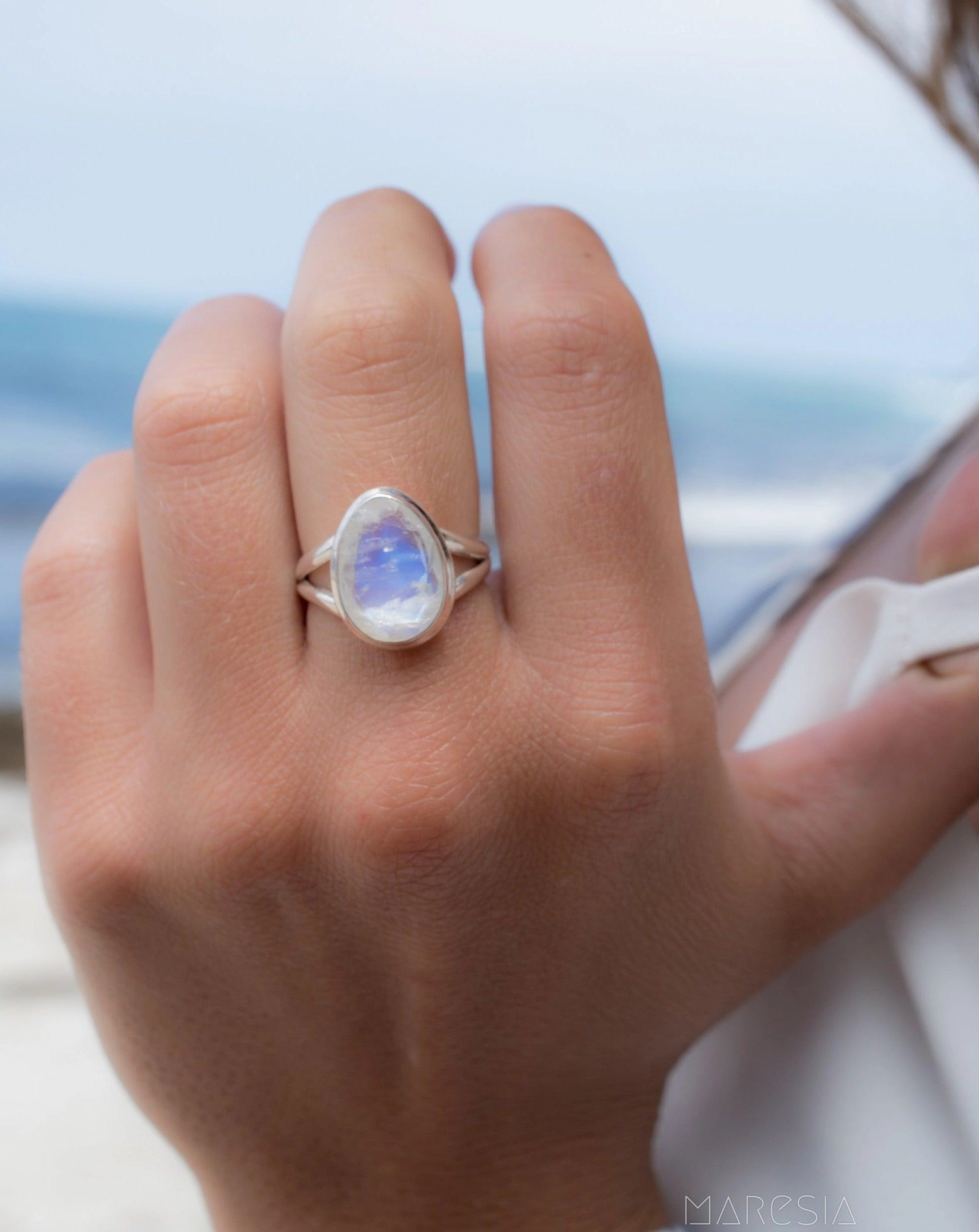 Laura Moonstone Ring ~ Sterling Silver 925 ~MR276