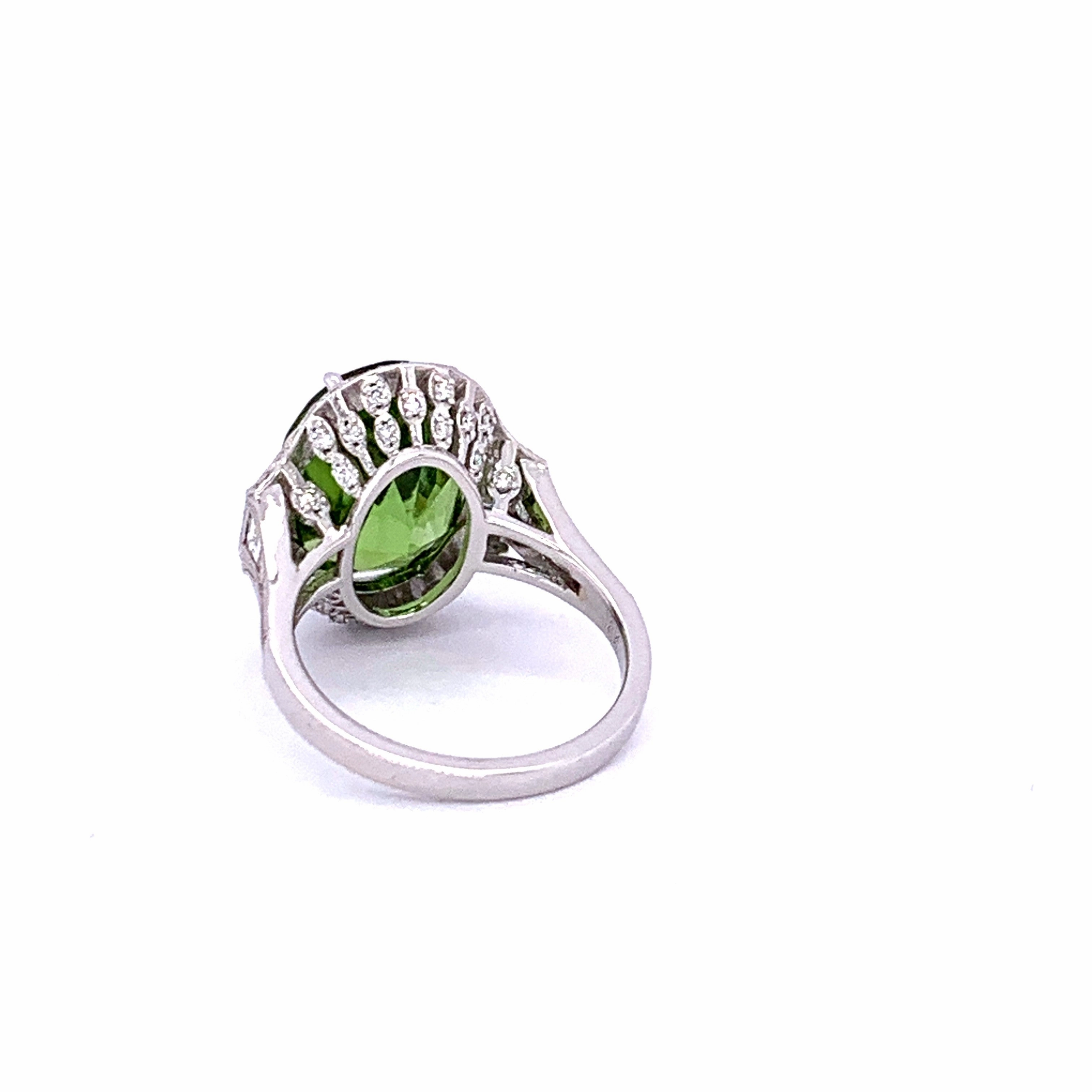 Le Joaillier Collection Peridot & Diamond Ring