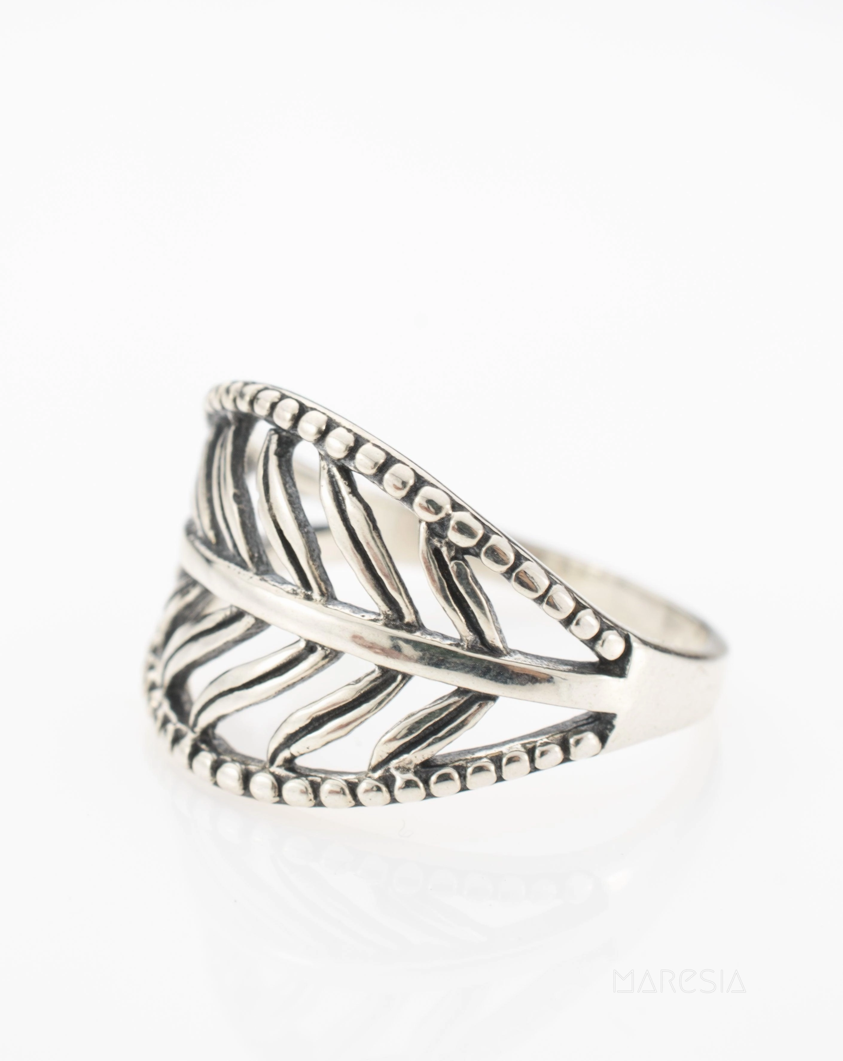 Leaf Ring~ Sterling Silver 925~ SMR022