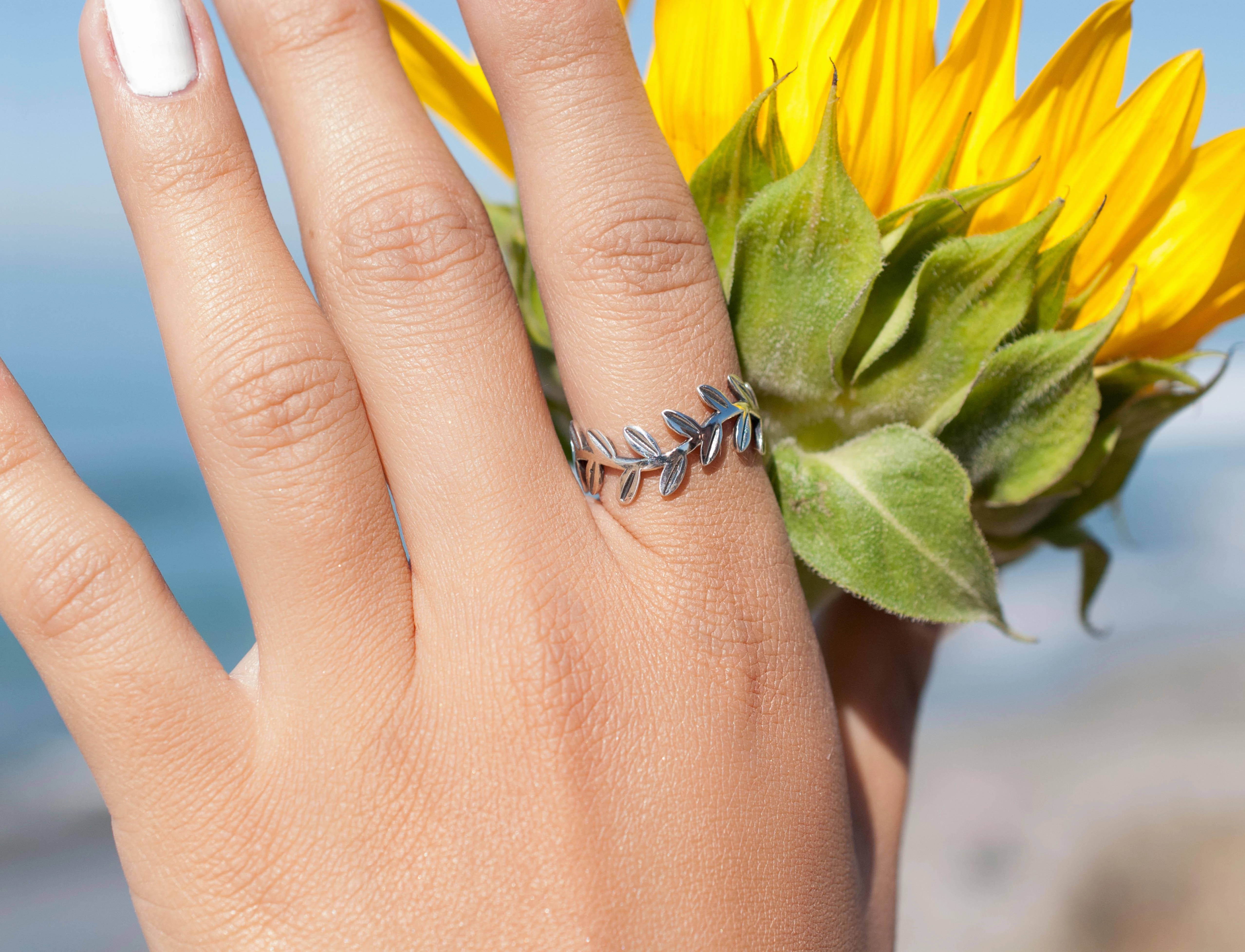 Leaf Ring~ Sterling Silver 925~ SMR031