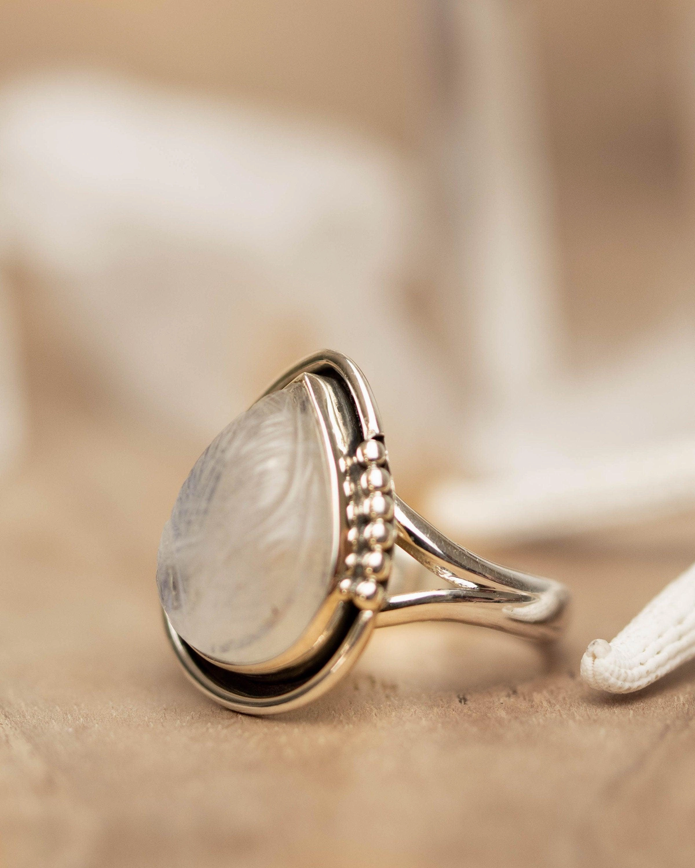 Leaf Sculpted Ring ~  Moonstone ~ Sterling Silver 925 ~ MR248