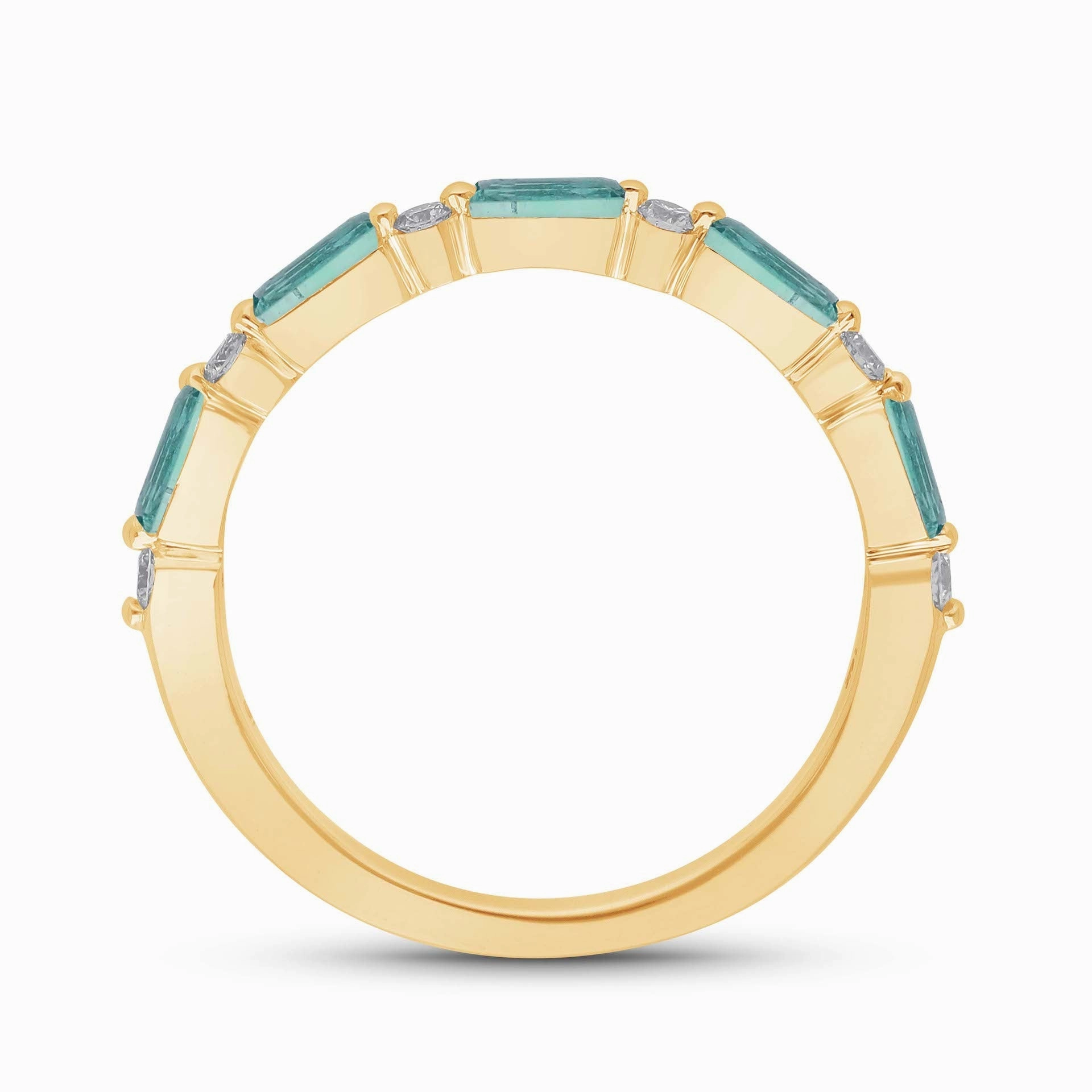 Lia Ring - YG