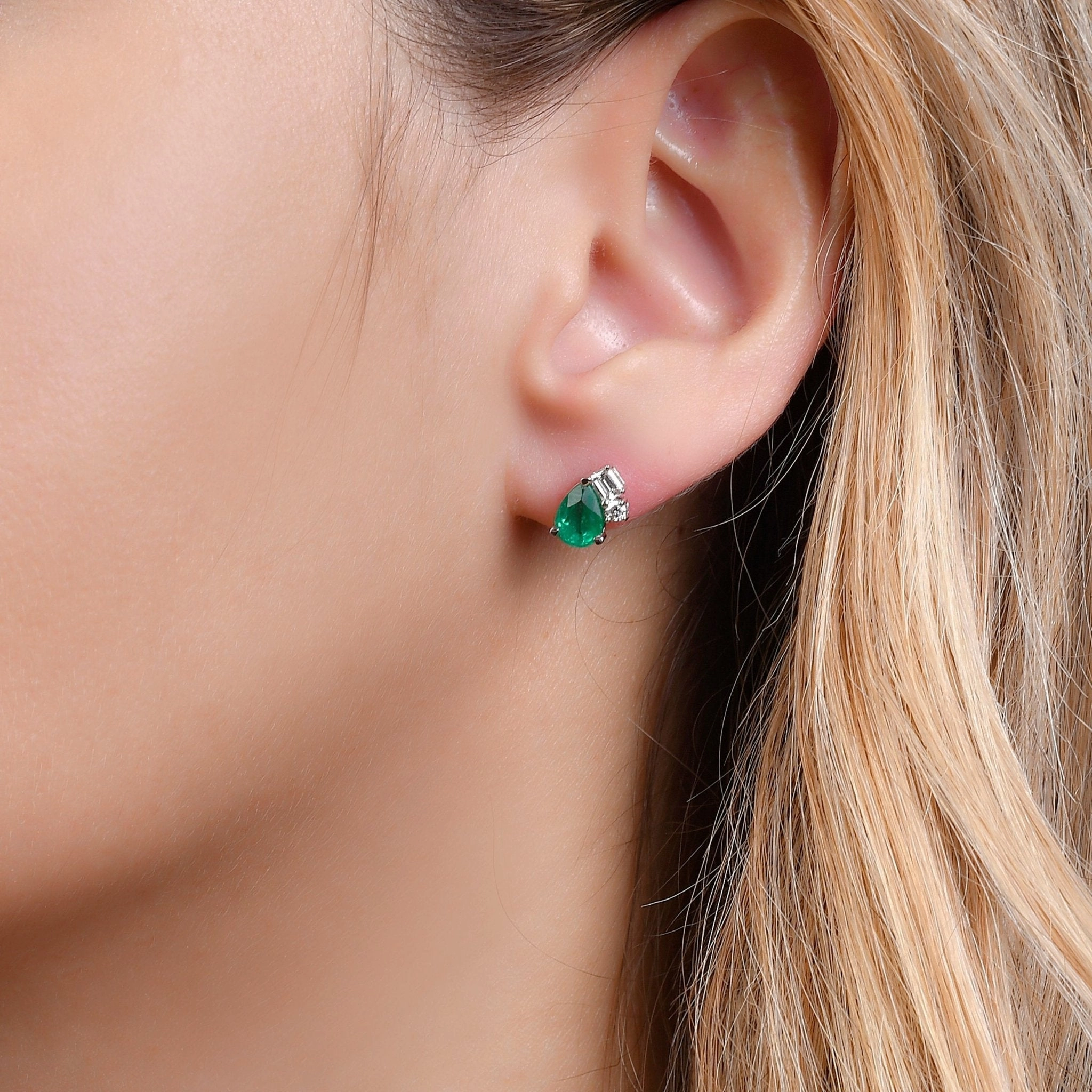 Lucente Earrings - WG