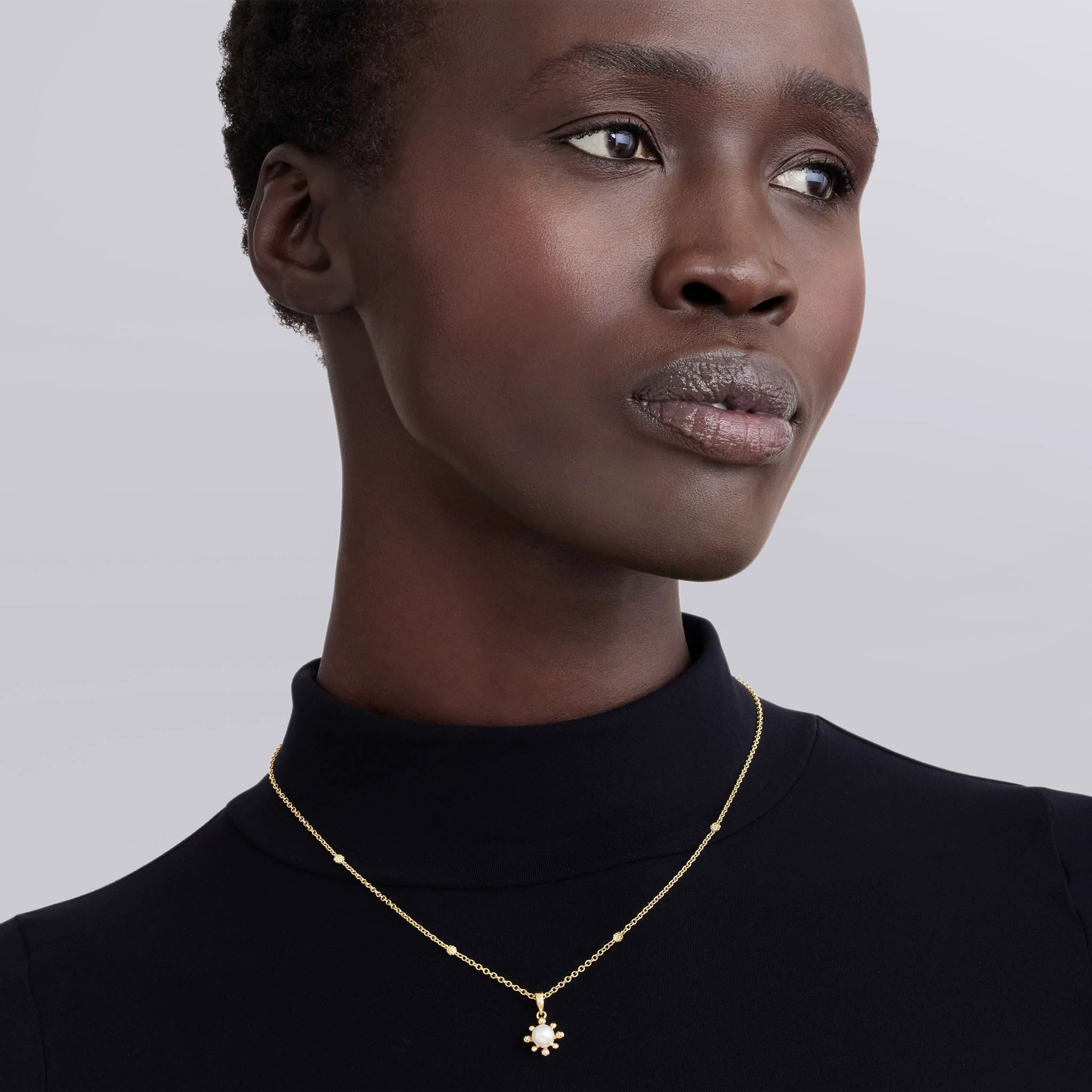 Luna 18K Gold Petite Fleur Pearl Diamond Pendant Necklace
