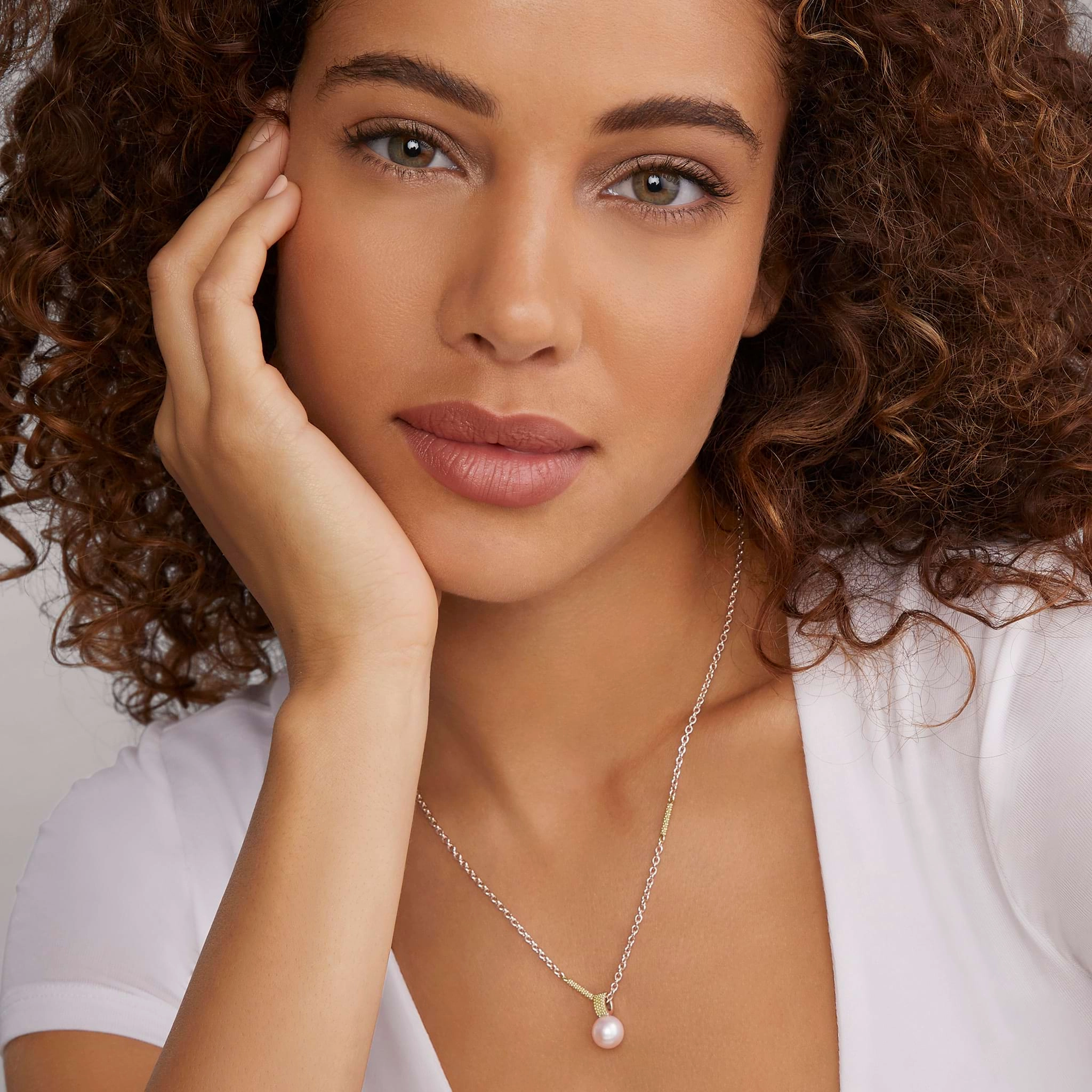 Luna Pearl Pendant Necklace