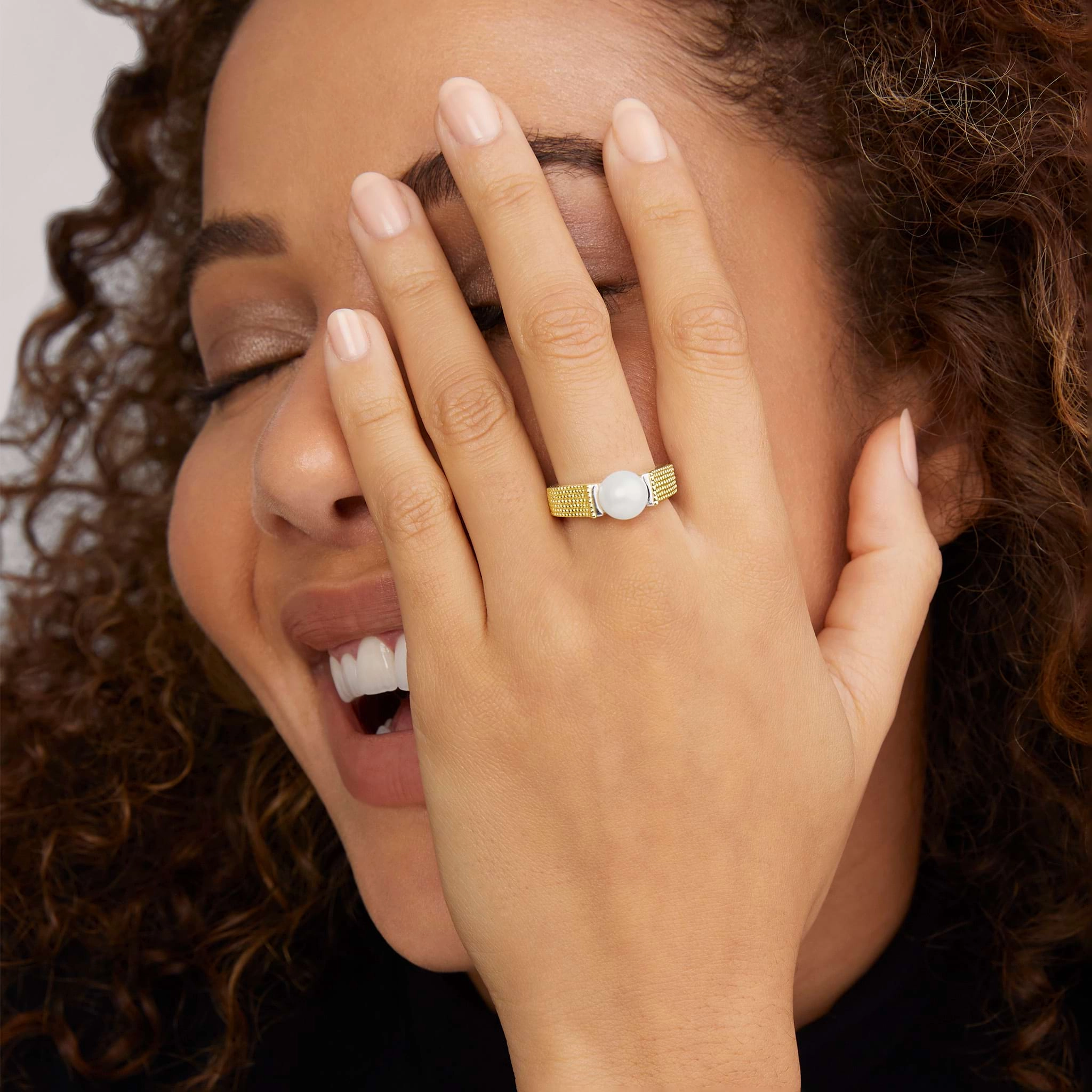 Luna Two-Tone Caviar Pearl Ring