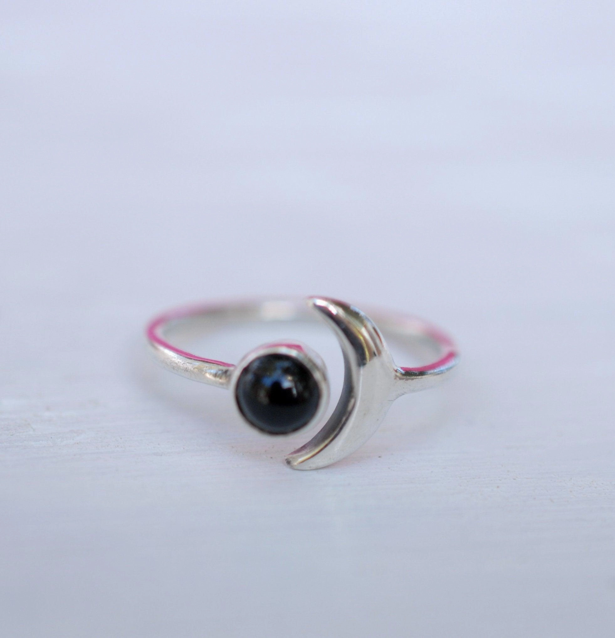 Malibu Half Moon Ring ~ Black Onyx ~ Sterling Silver 925 ~ MR126