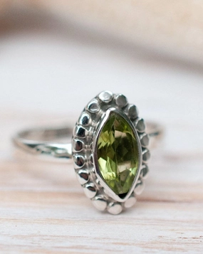 Maui Ring ~ Peridot ~ Sterling Silver 925 ~MR013