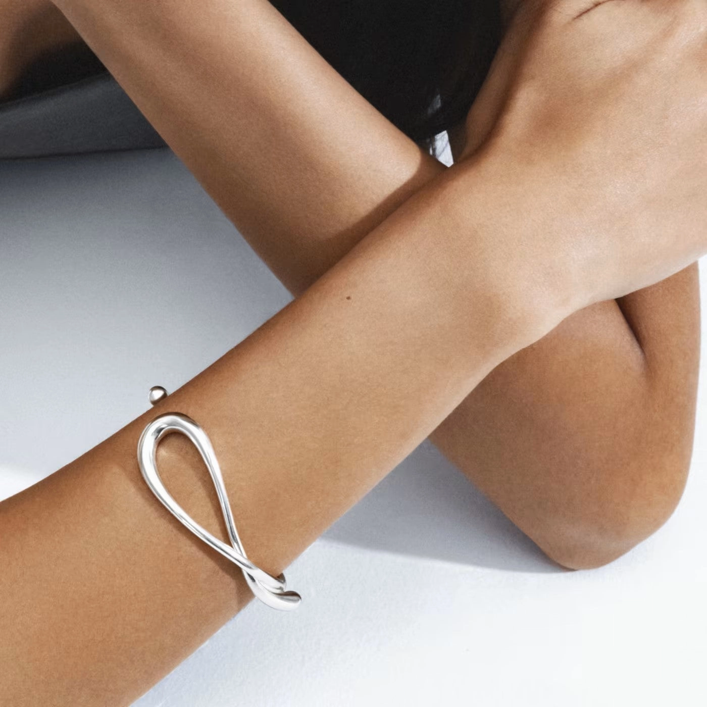 Mercy Twist Bangle in Silver