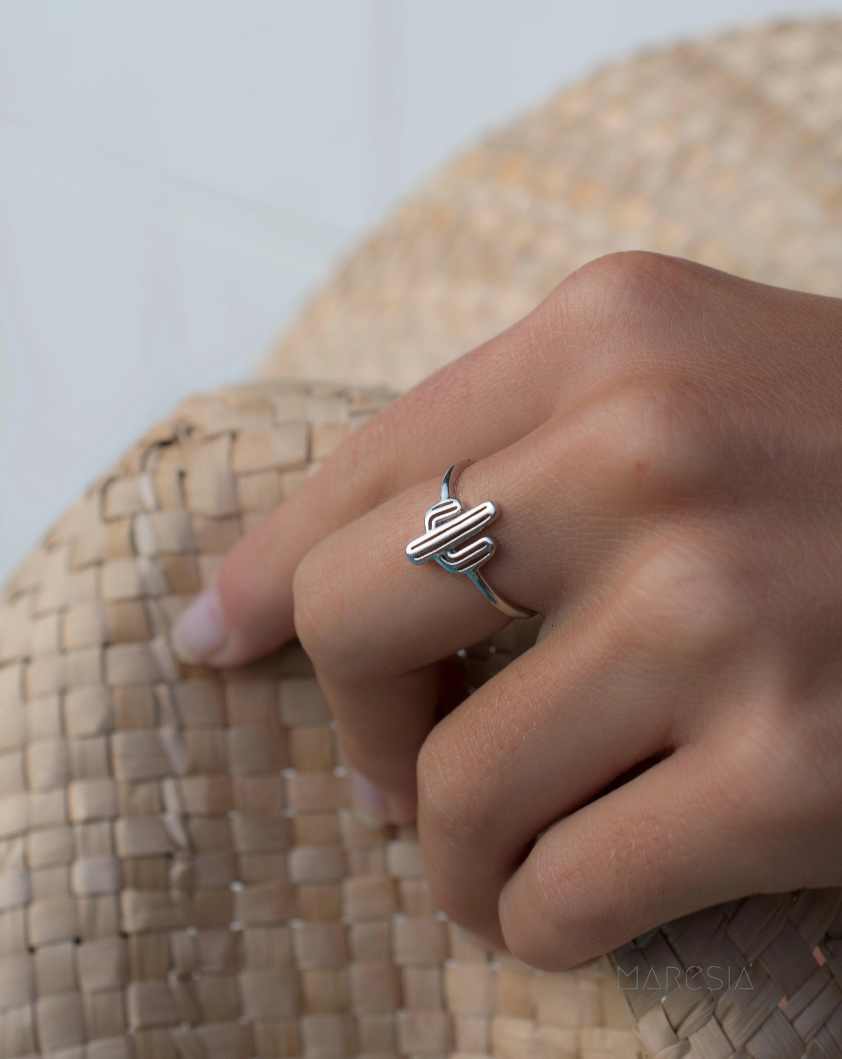 Mojavi Ring~ Sterling Silver 925~ SMR060
