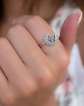 Moon & Star Ring~ Sterling Silver 925~ SMR041