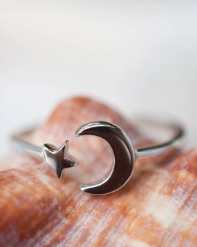 Moon and Star Ring ~Sterling Silver 925 ~ SMR008