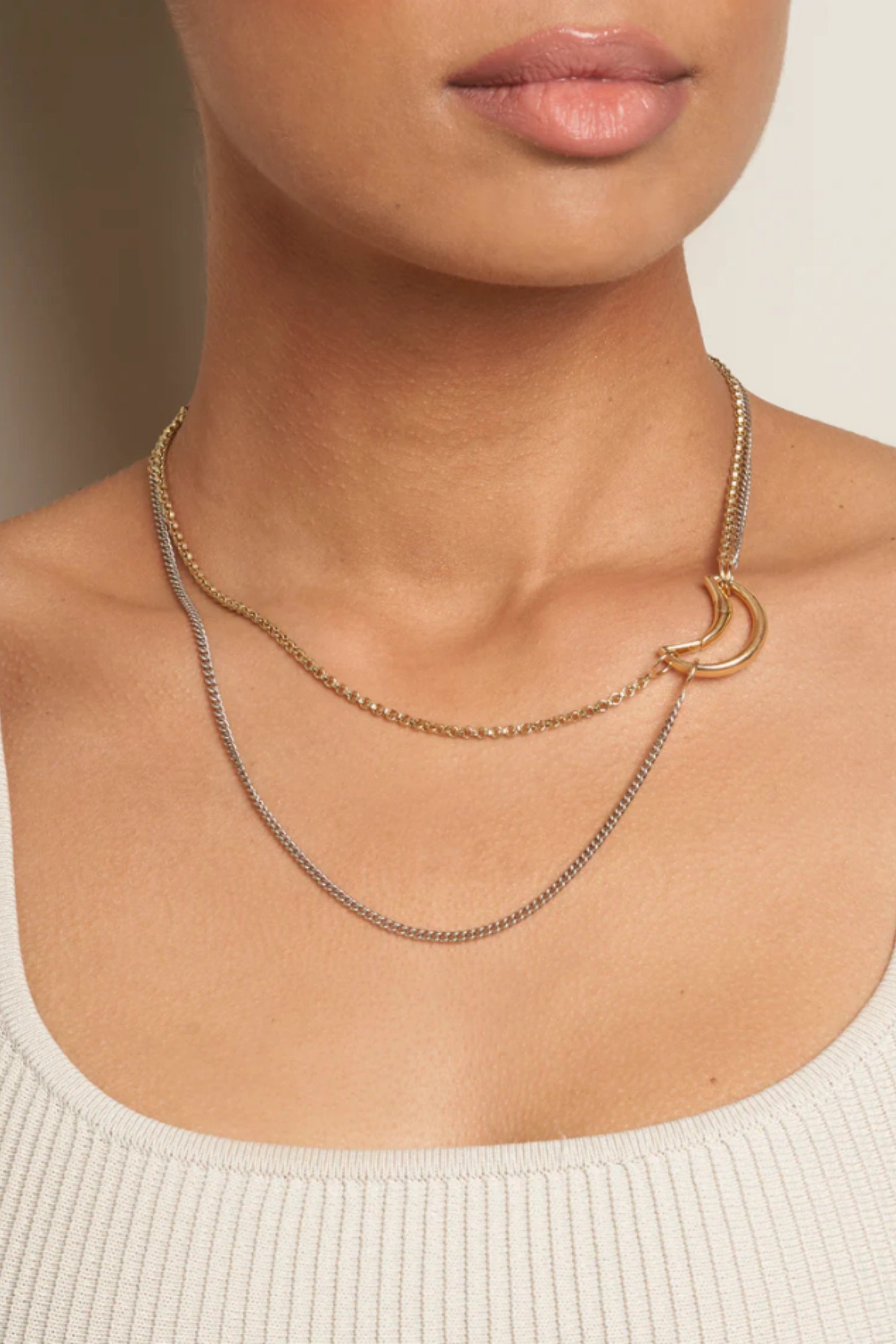 Moonlock, Yellow Gold