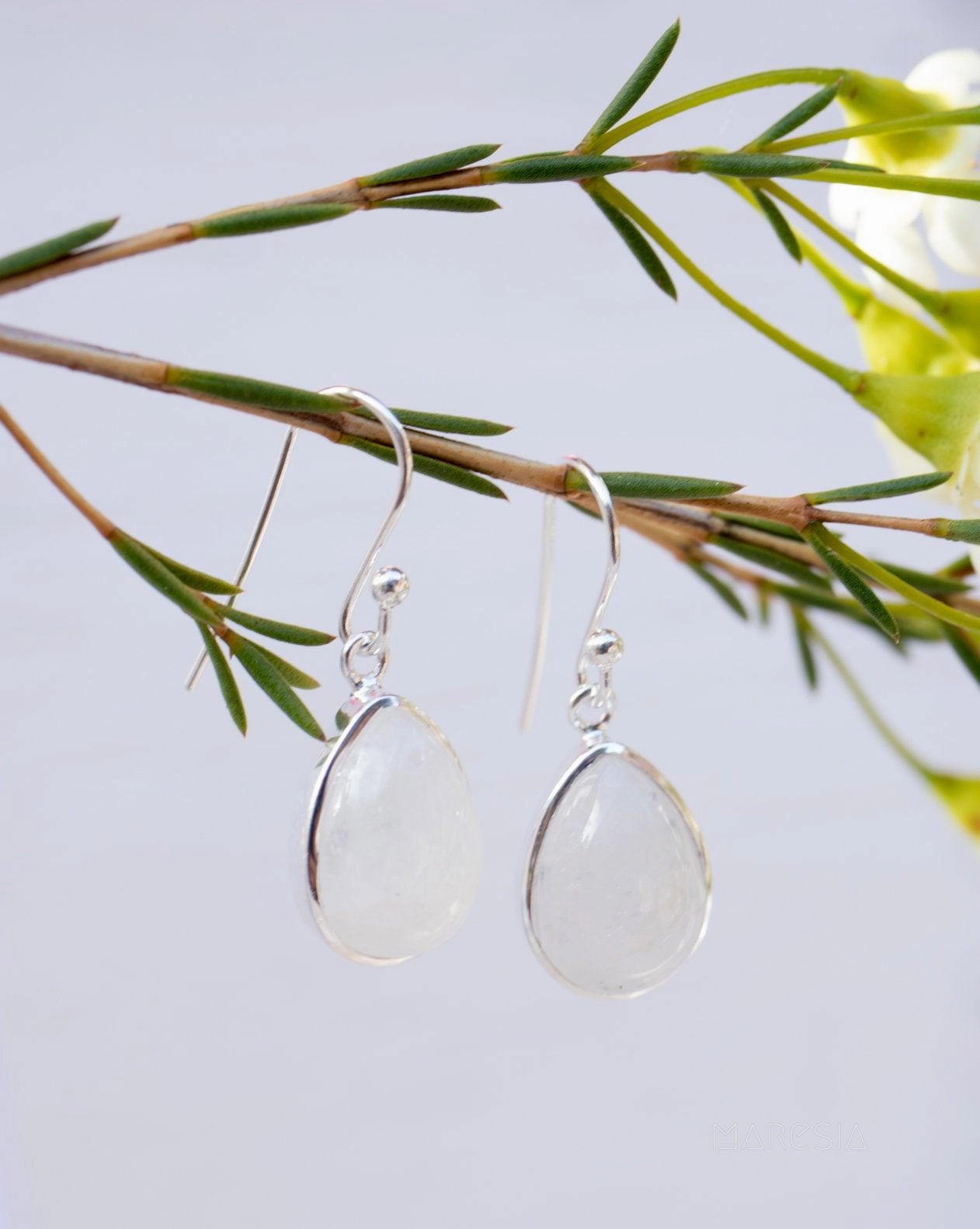 Moonstone Earrings ~ Sterling Silver 925 ~ ME142