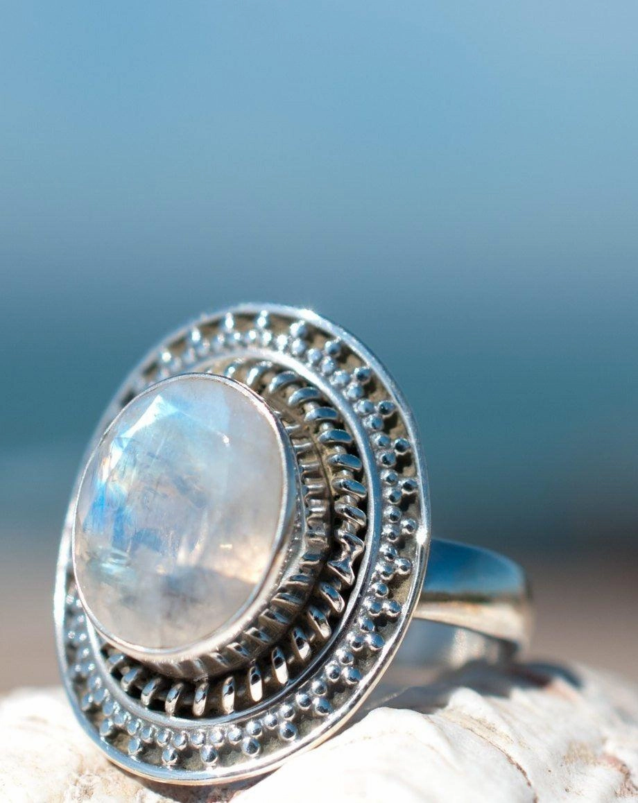 Moonstone Ring ~ Sterling Silver 925 ~ MR024