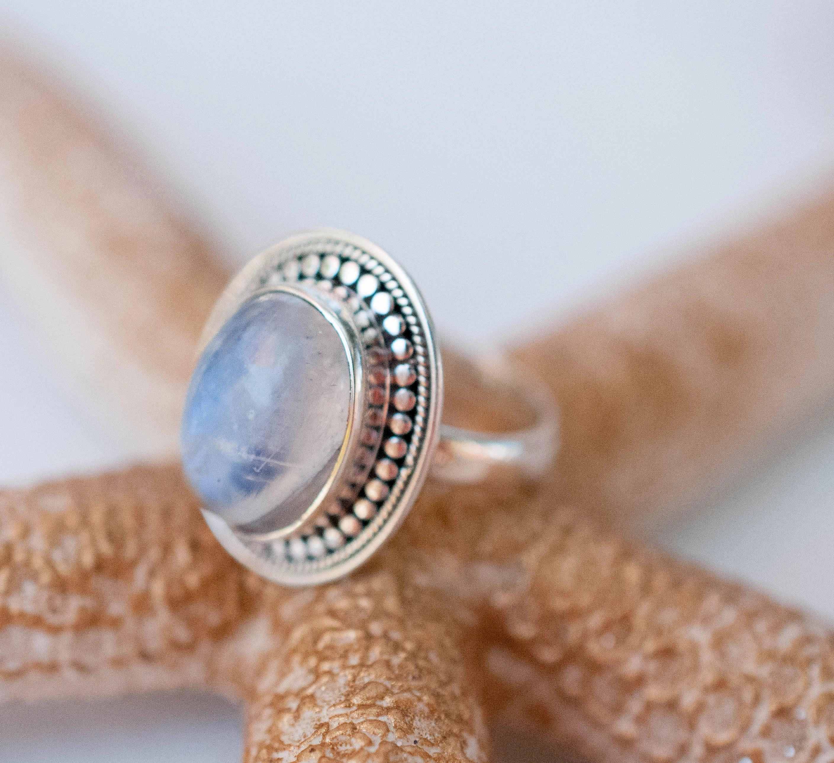 Moonstone Ring ~ Sterling Silver 925 ~ MR031
