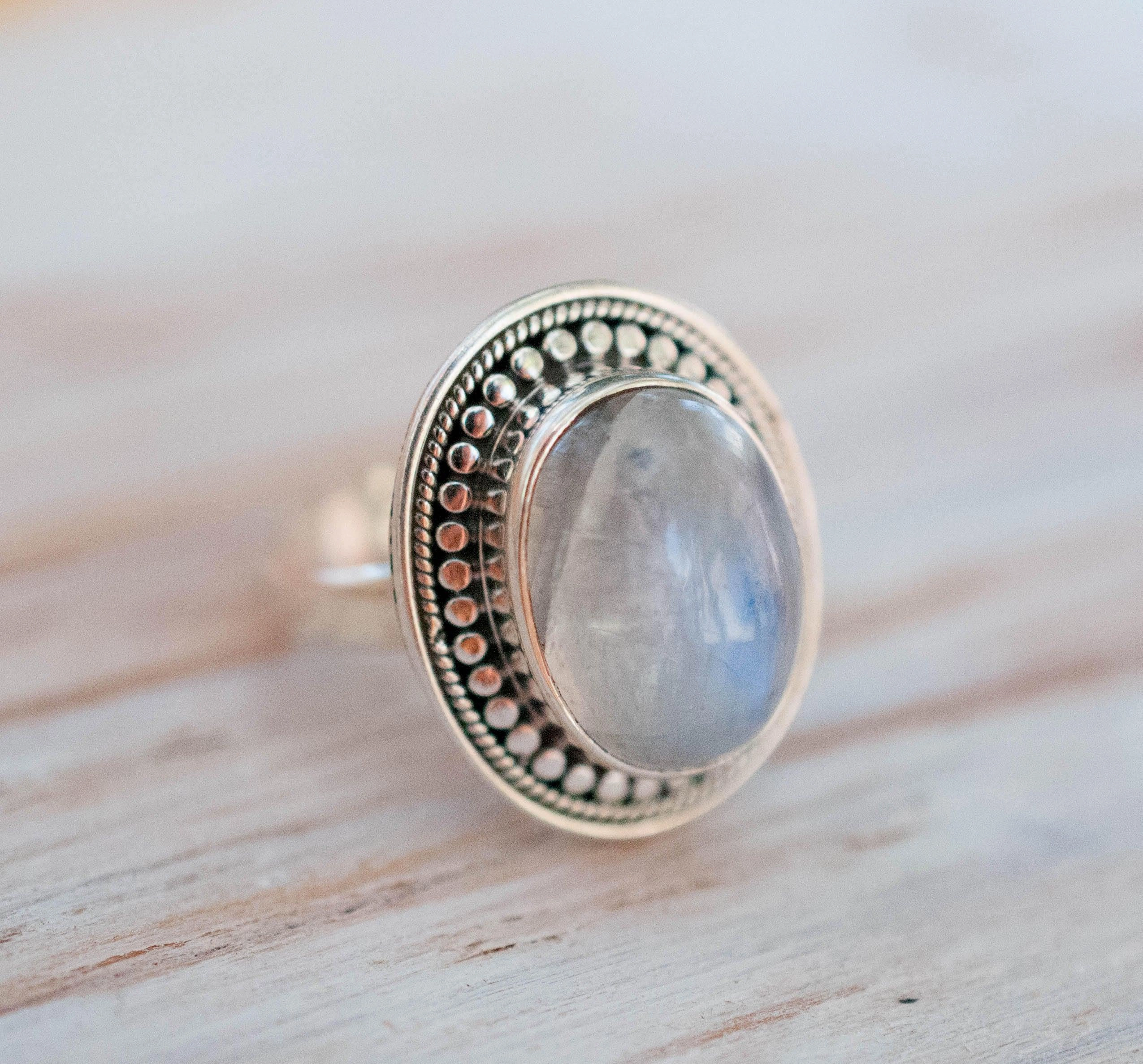 Moonstone Ring ~ Sterling Silver 925 ~ MR031