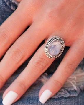 Moonstone Ring ~ Sterling Silver 925 ~ MR031