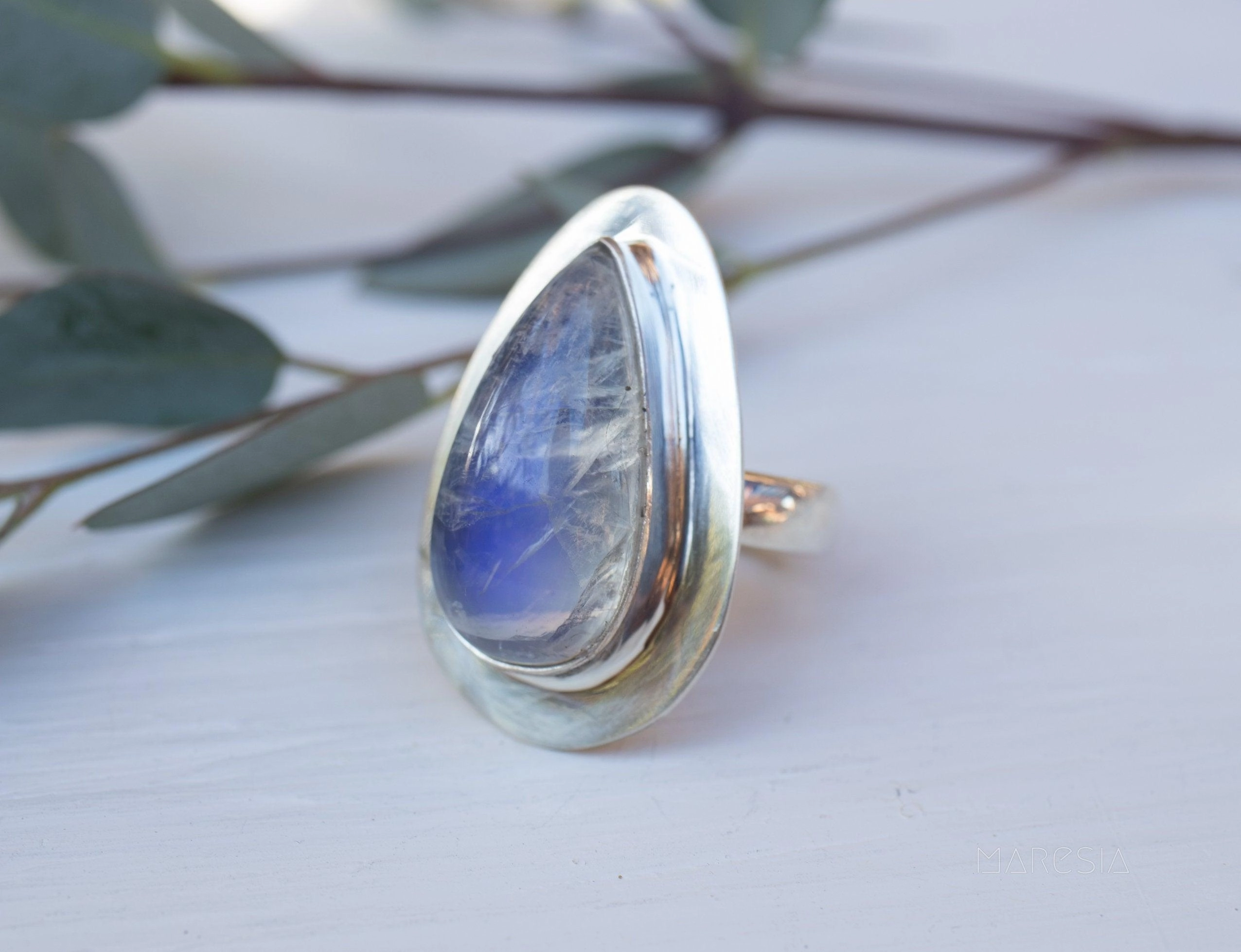 Moonstone Ring ~ Sterling Silver 925 ~ MR108