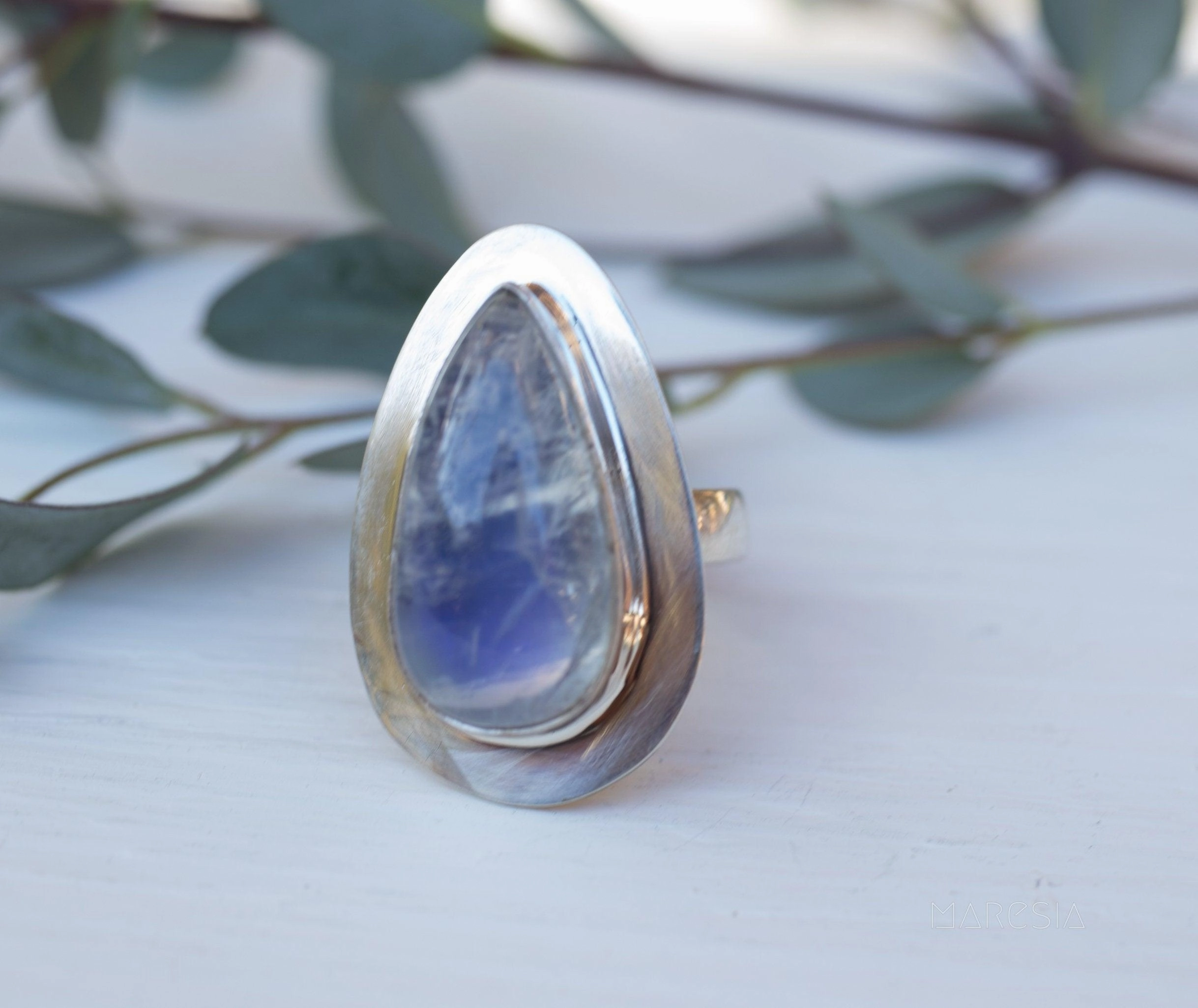Moonstone Ring ~ Sterling Silver 925 ~ MR108